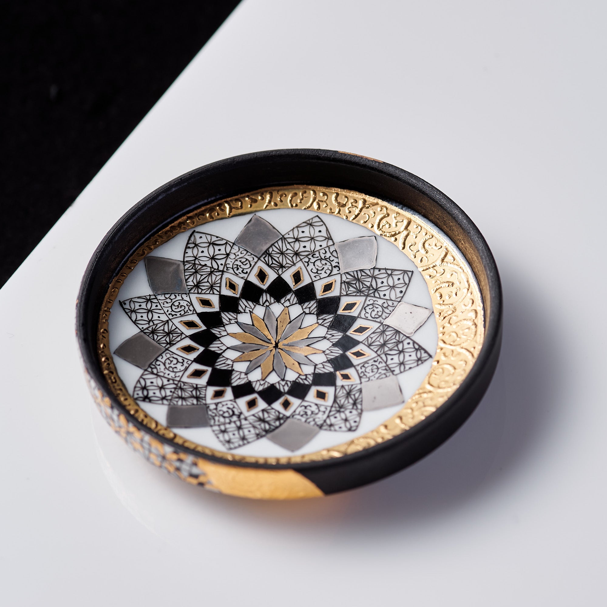 Gold Radiance Kogo Incense Box