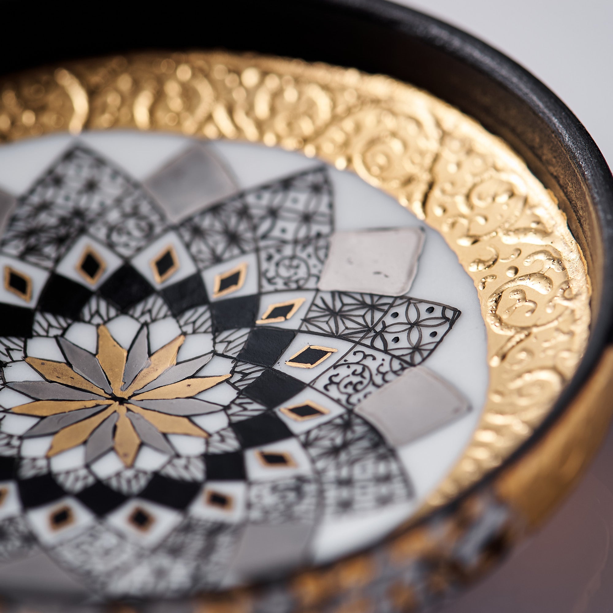 Gold Radiance Kogo Incense Box