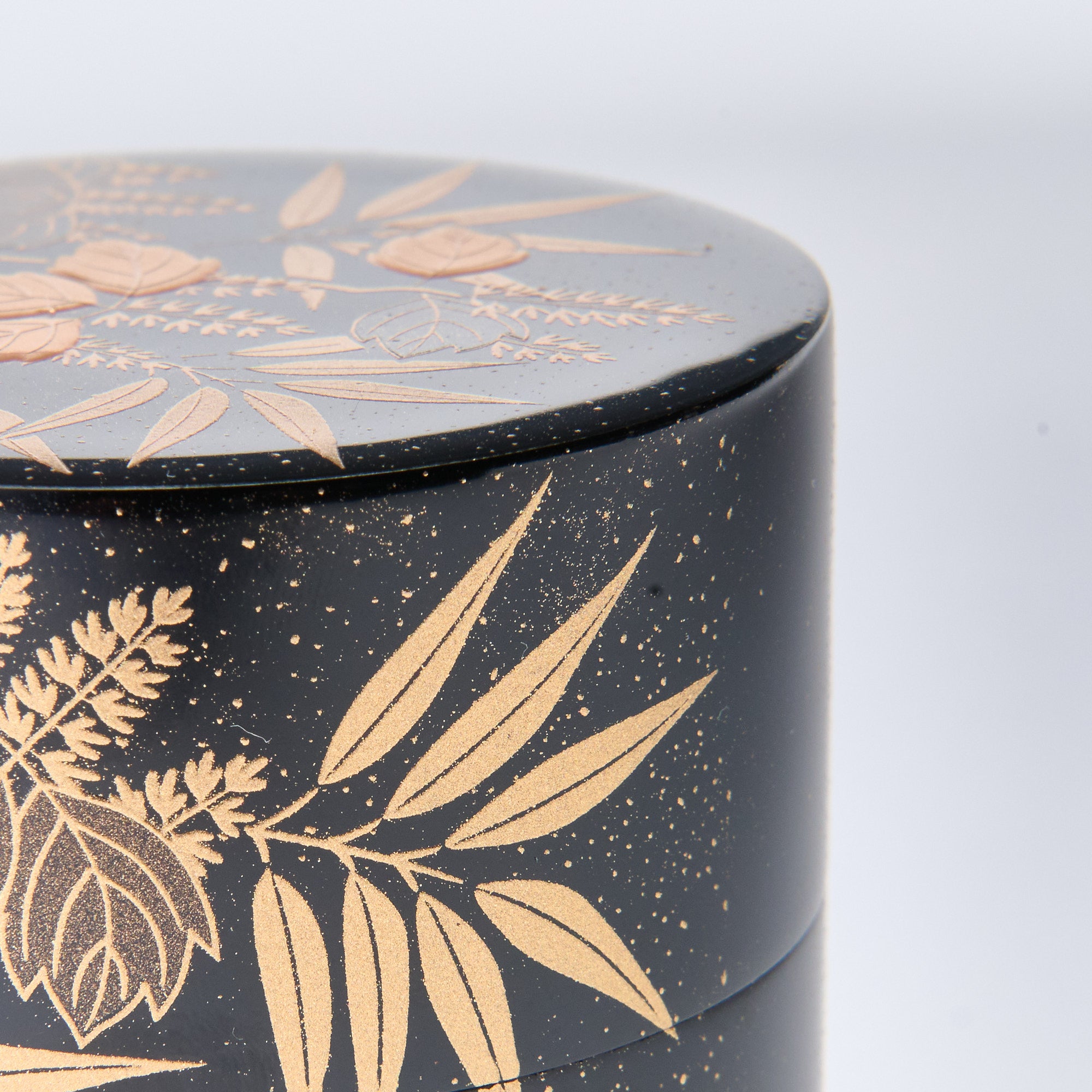 Golden Sasagiri Nakatsugi Matcha Container