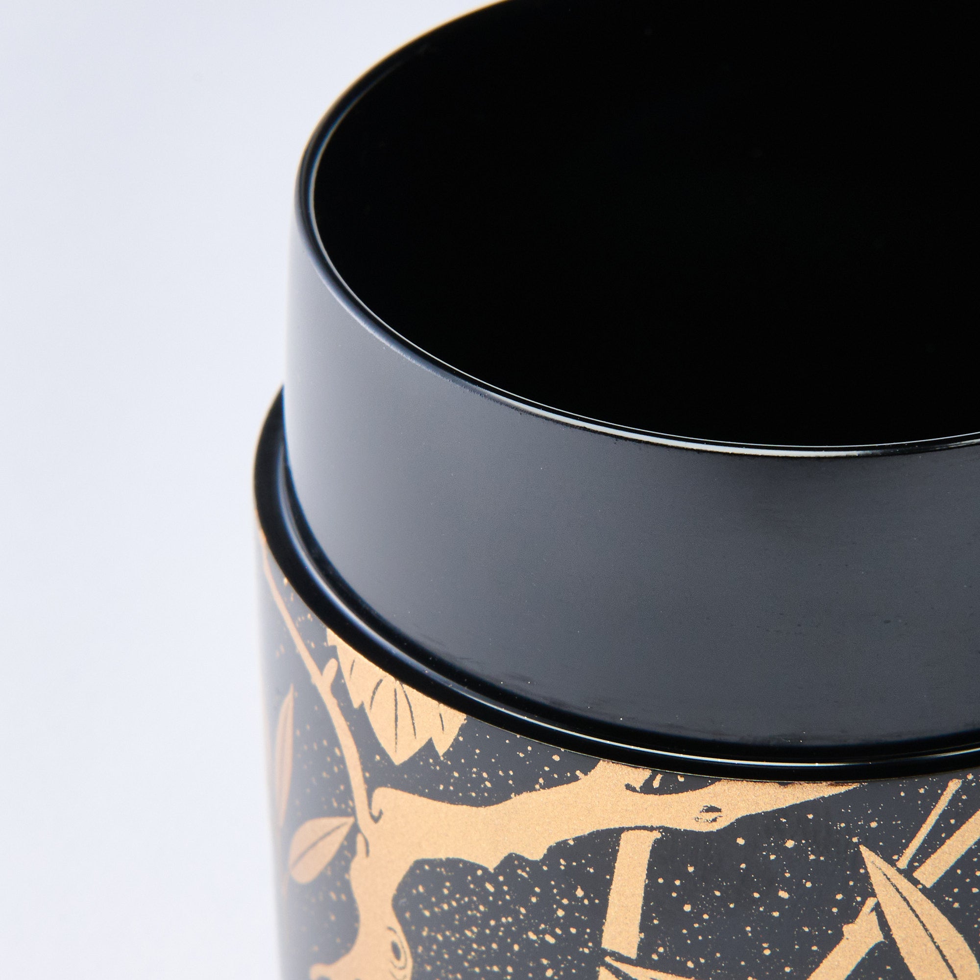 Golden Sasagiri Nakatsugi Matcha Container