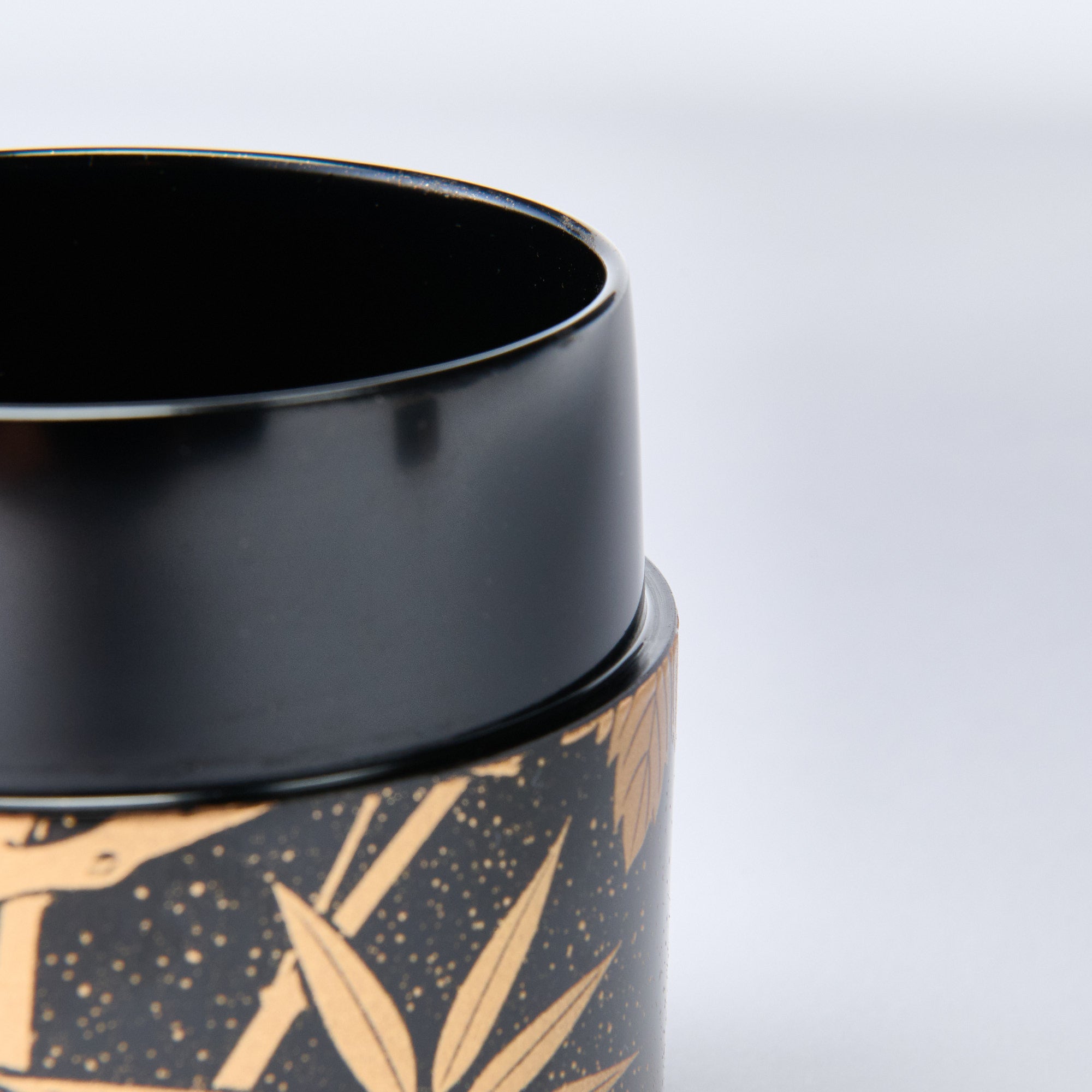Golden Sasagiri Nakatsugi Matcha Container