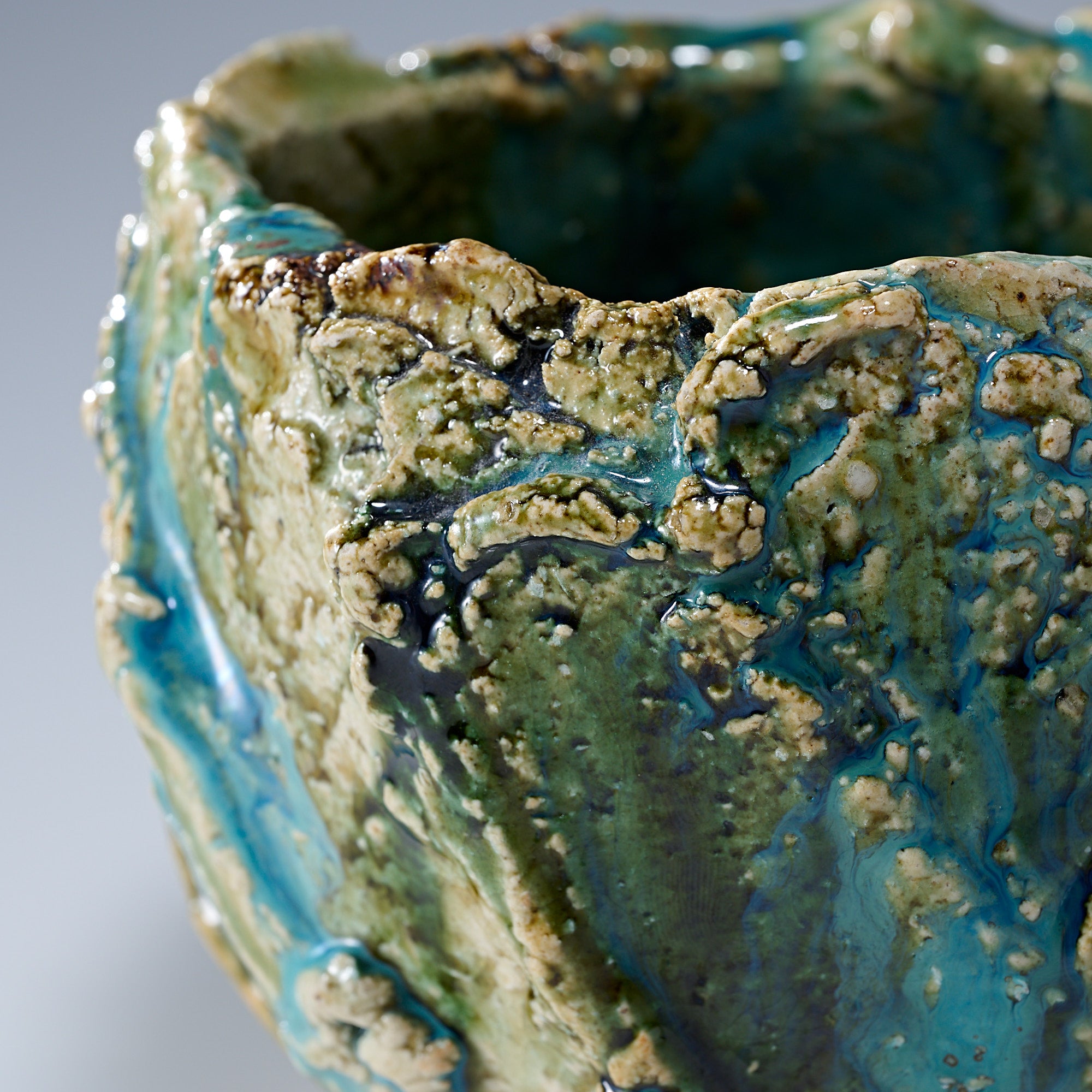 Oribe Earthen Wave Matcha Bowl