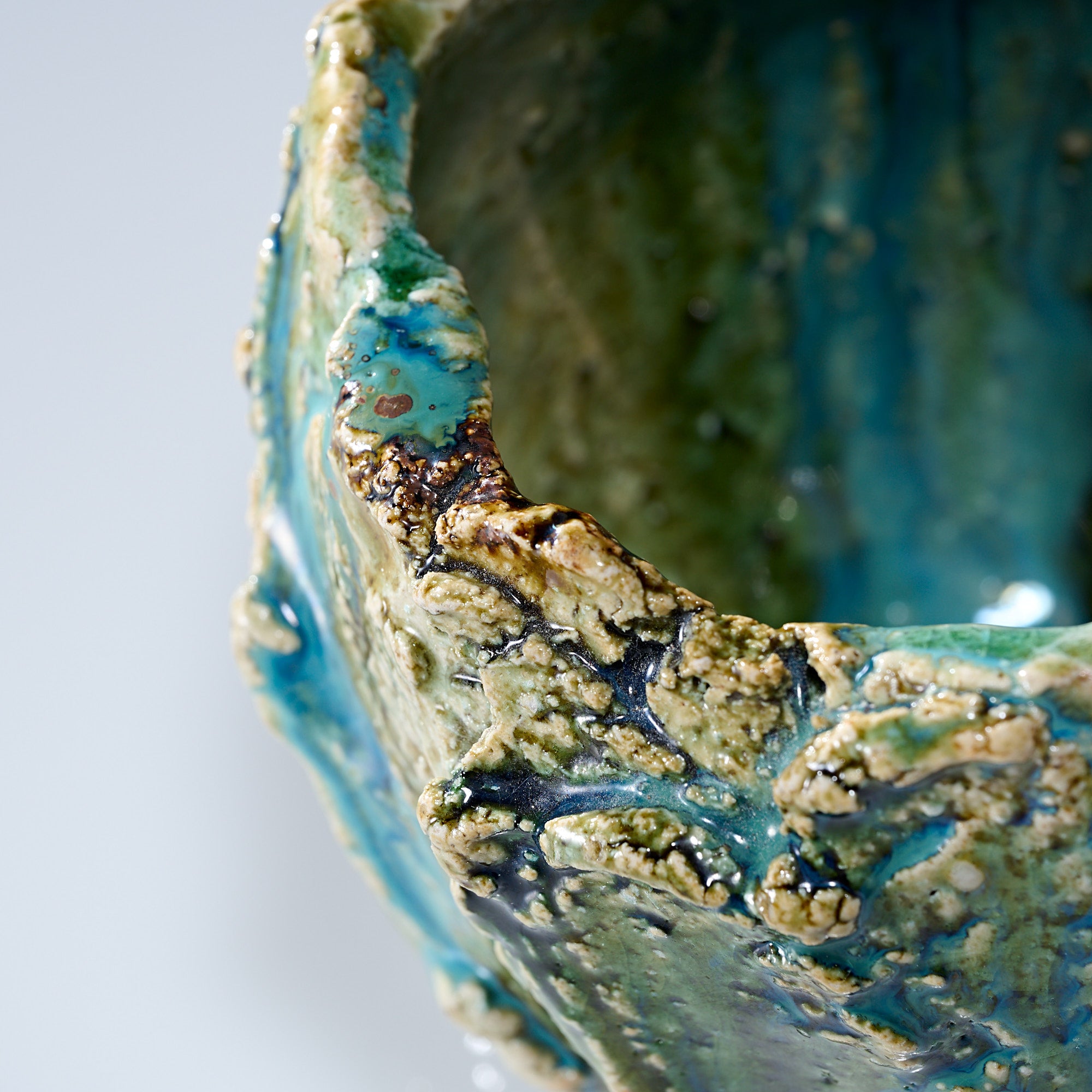 Oribe Earthen Wave Matcha Bowl