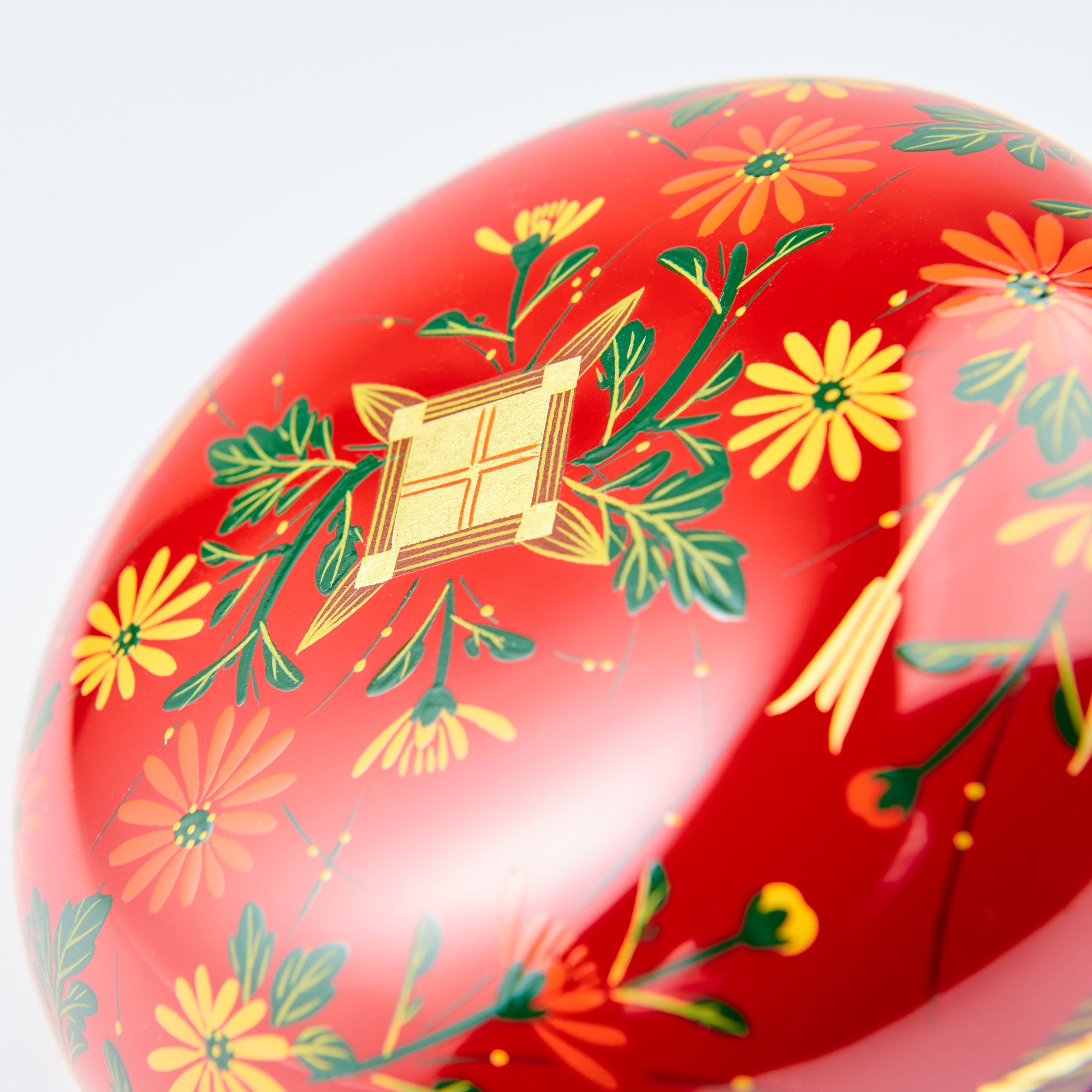 Chrysanthemum Candy Box