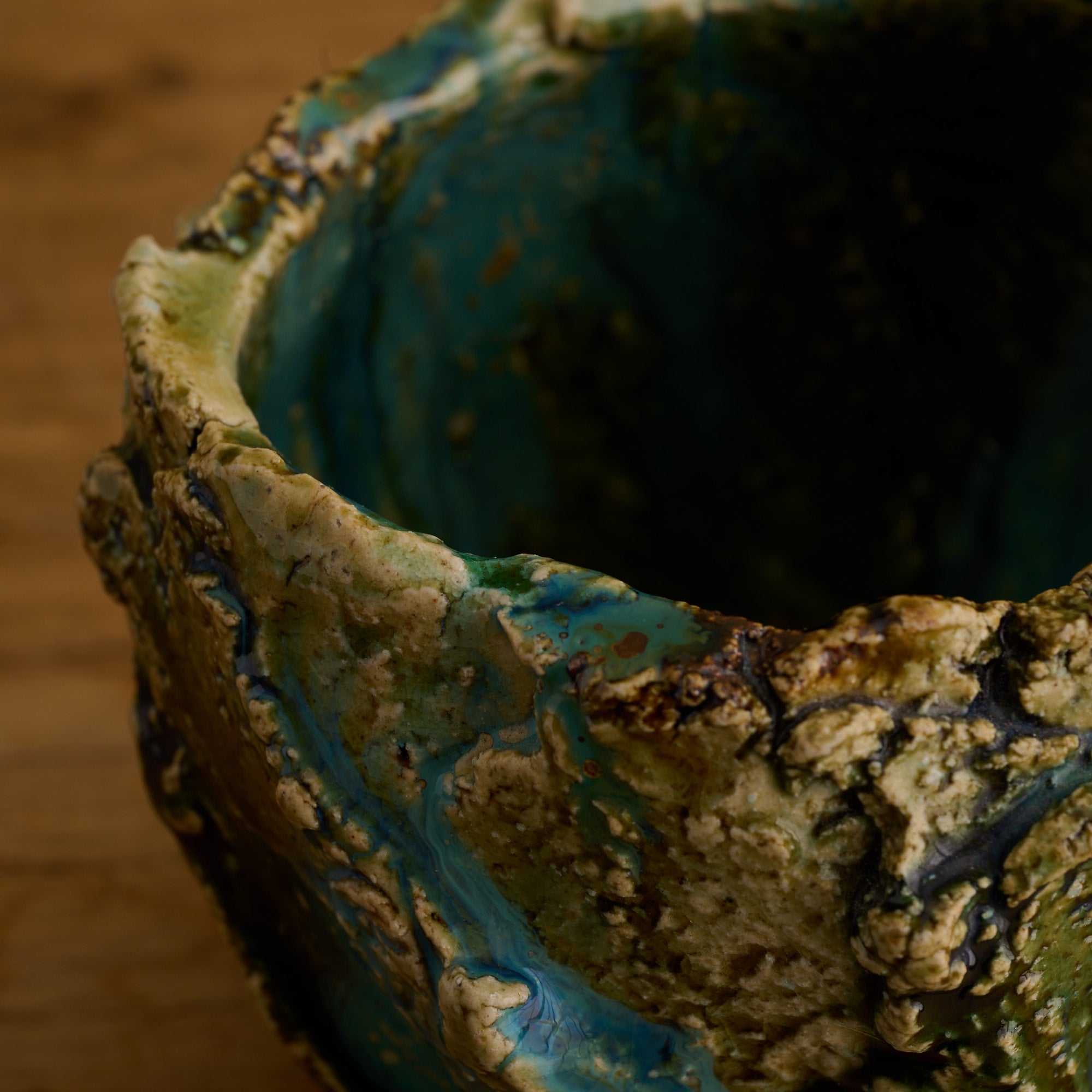 Oribe Earthen Wave Matcha Bowl