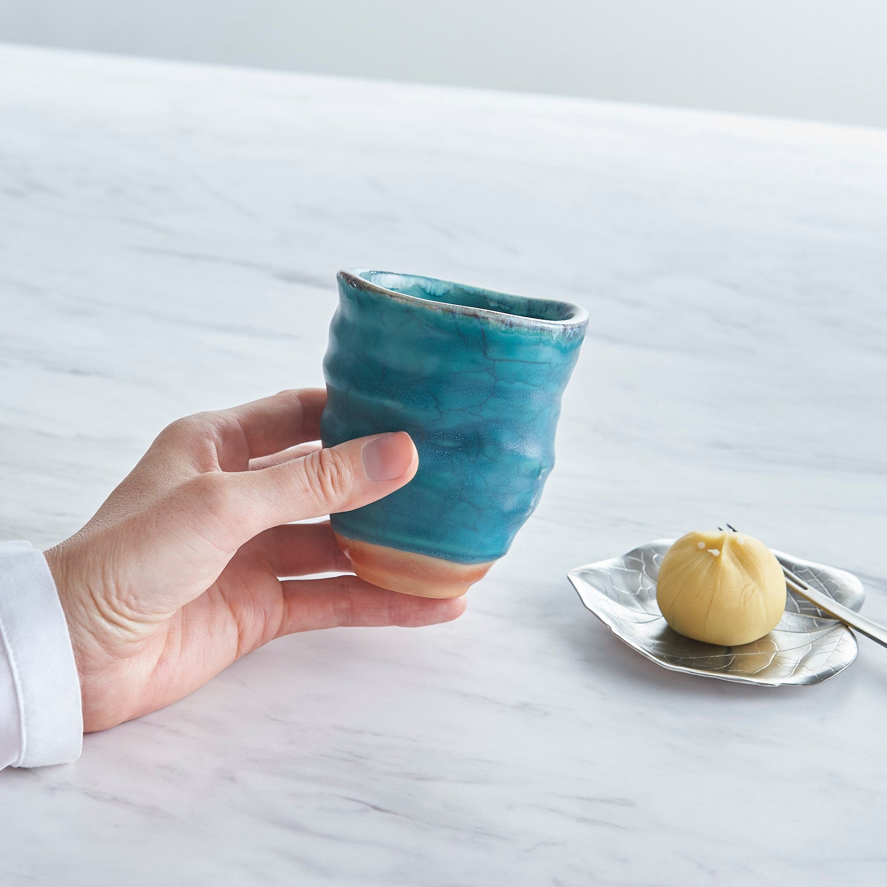 Türkische blaue japanische Teetasse Yunomi