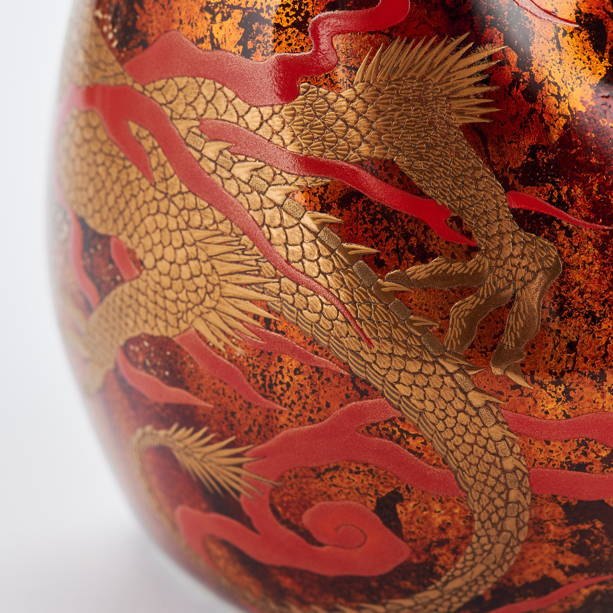 Dragon Maki-e Lucky Cat