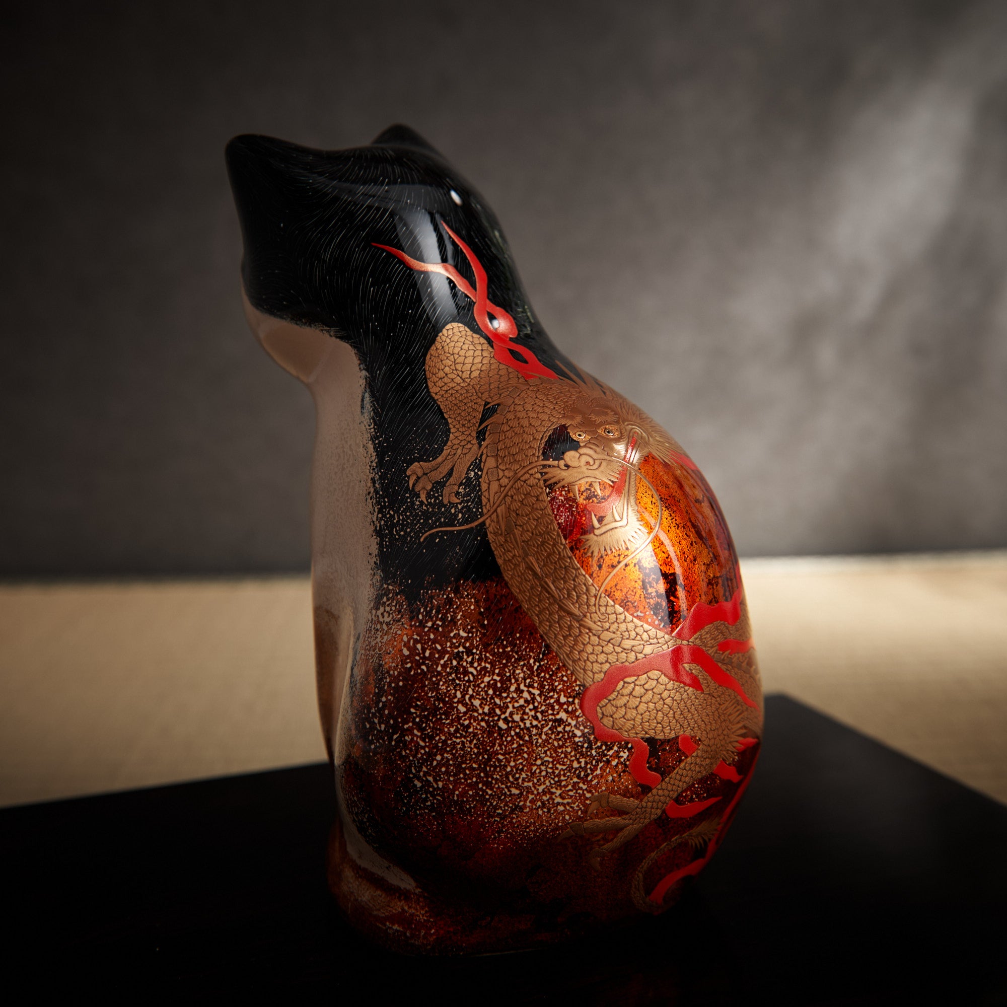 Dragon Maki-e Lucky Cat