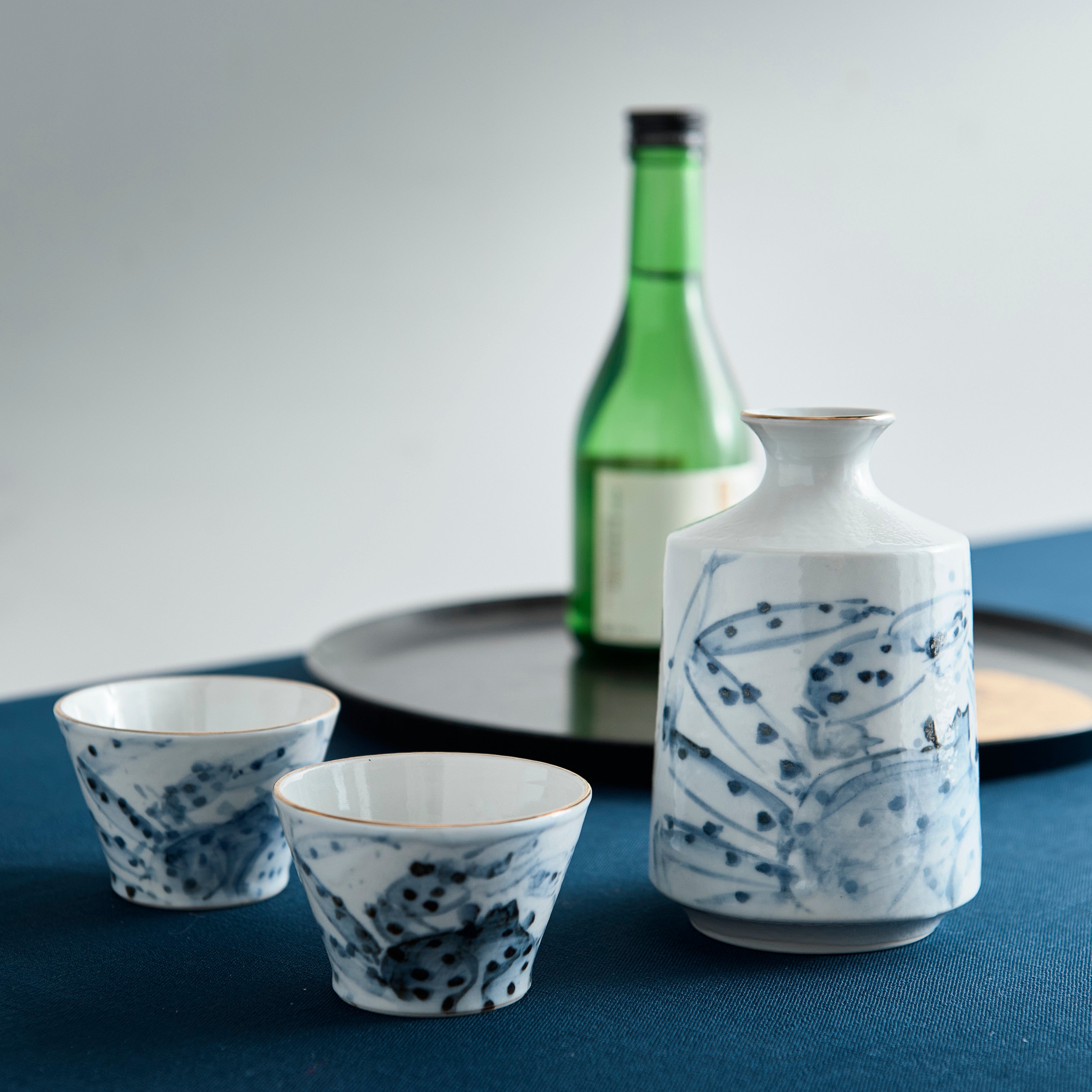 Sea Creatures in Blue Sake Set