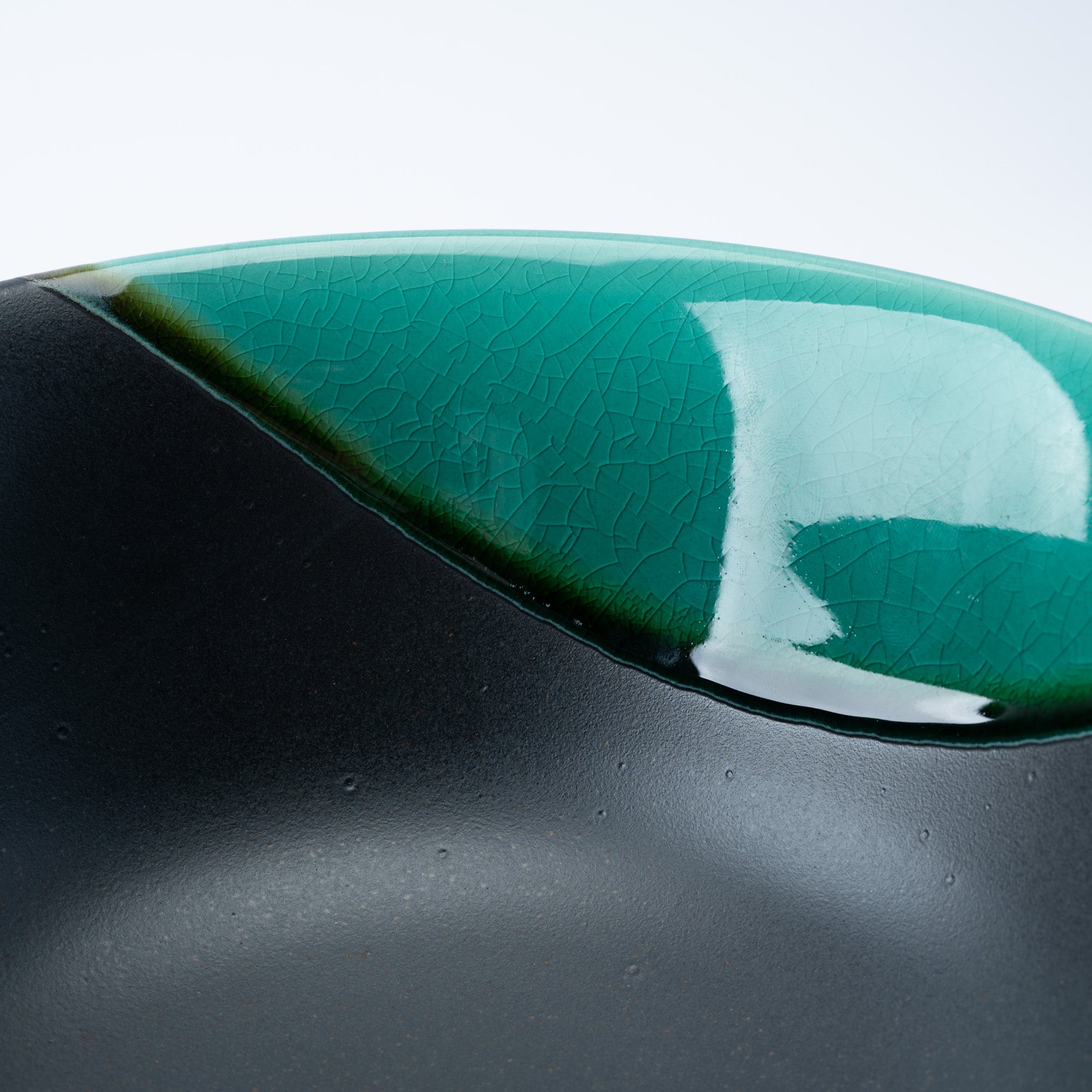 Green Sheen with Black Matte Ramen Bowl 8.9 IN