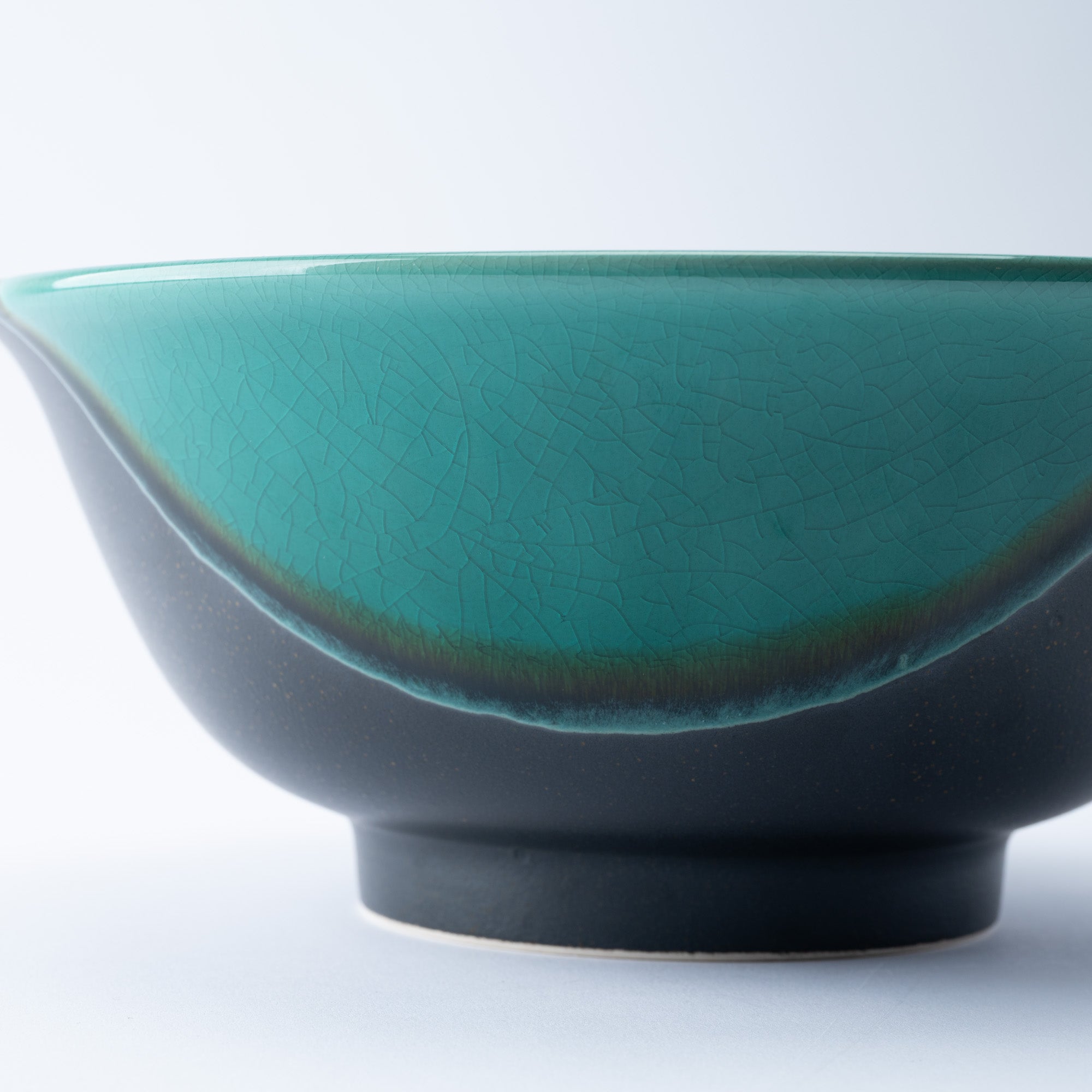 Green Sheen with Black Matte Ramen Bowl 8.9 IN