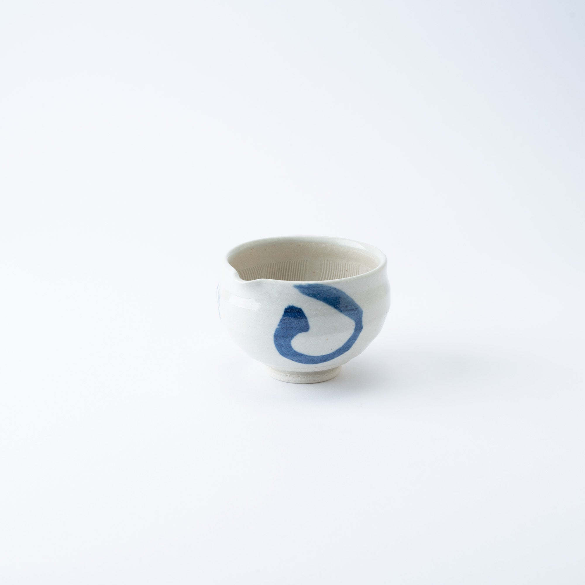 Blue Circle Round Mortar with Spout 4.2 In