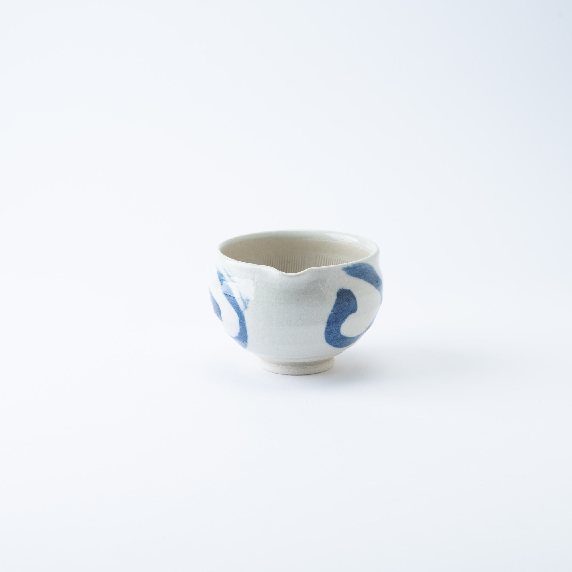 Blue Circle Round Mortar with Spout 4.2 In