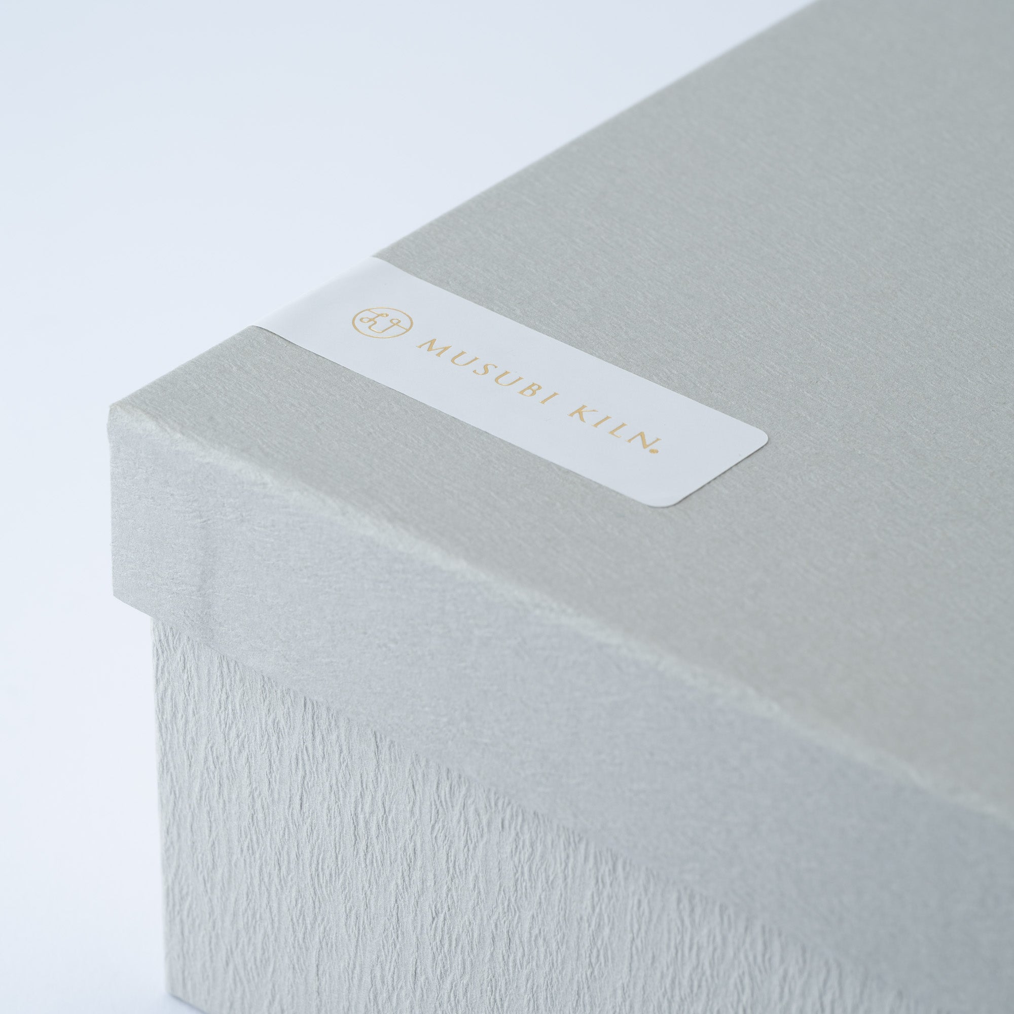 Arabesque Mortar with Spout and Handle 6.1 In