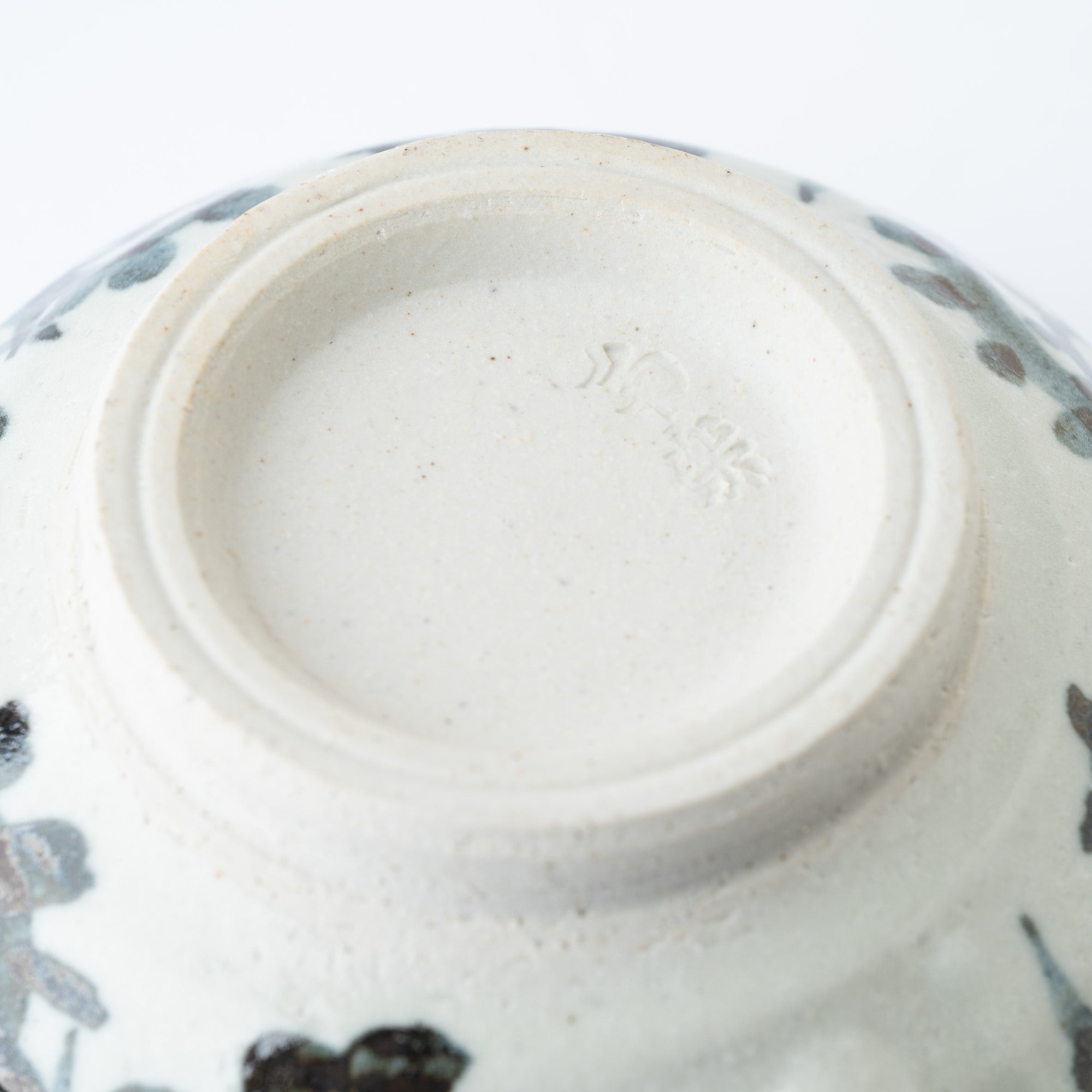 Arabesque Mortar with Spout and Handle 6.1 In