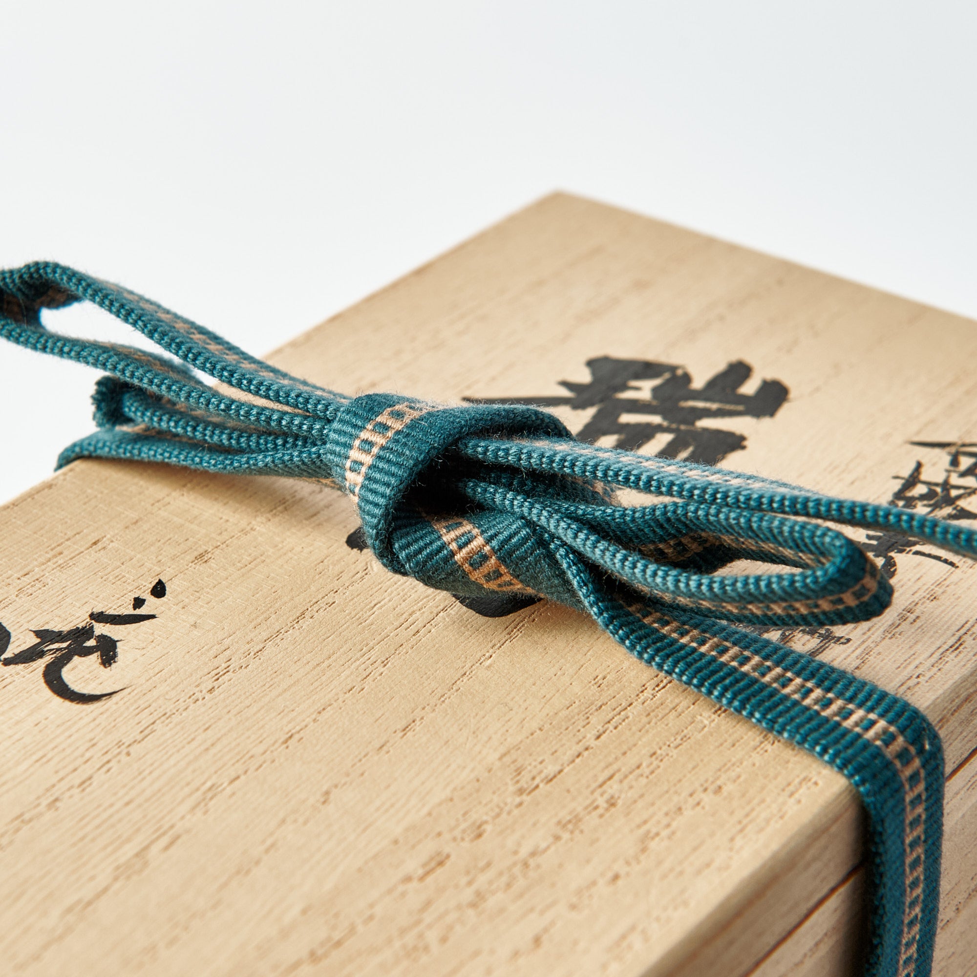 Morikin Grape Pattern Aochibu and Shirochibu Horse Figurine