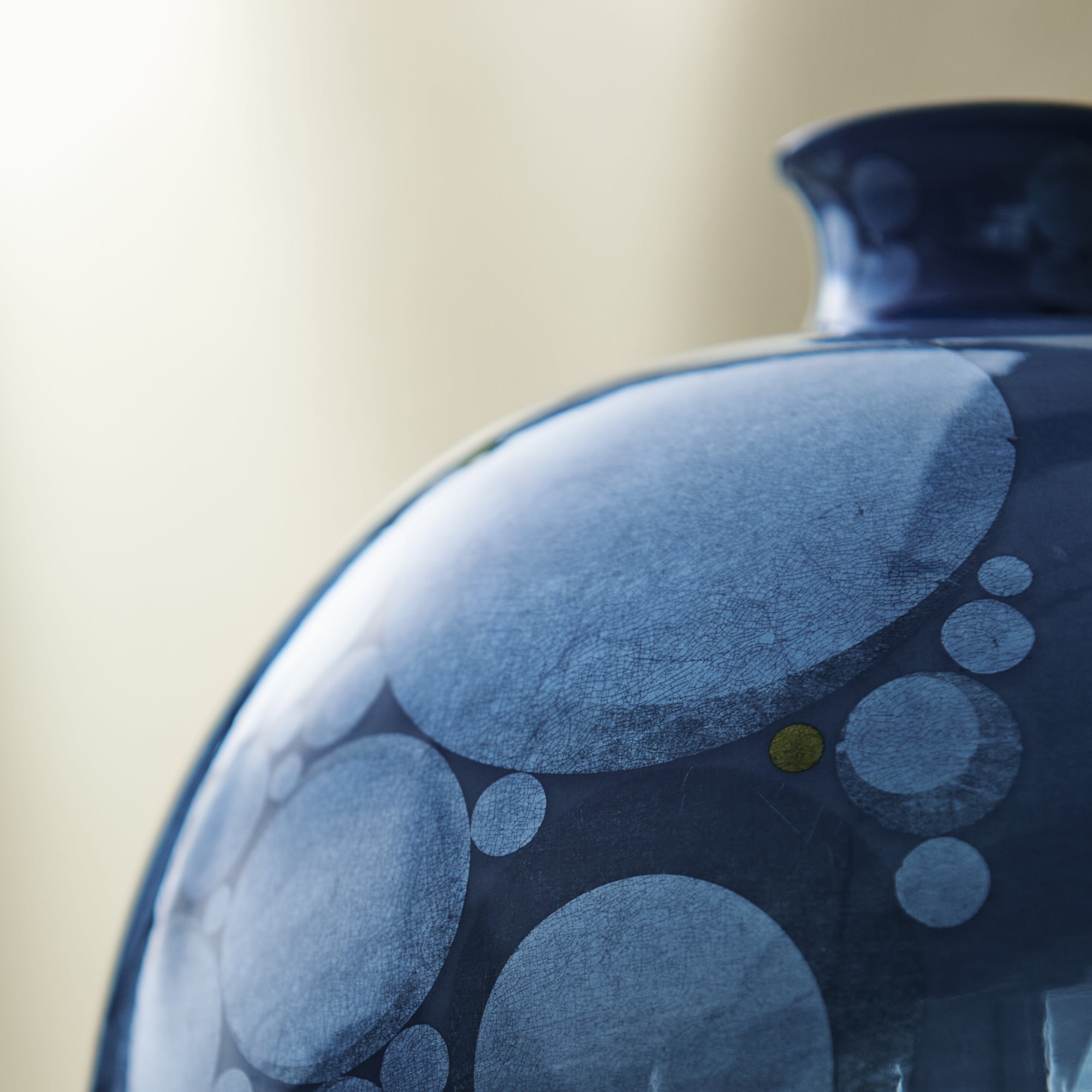 Yuri-Ginsai Pale Azure Circular Pattern Vase