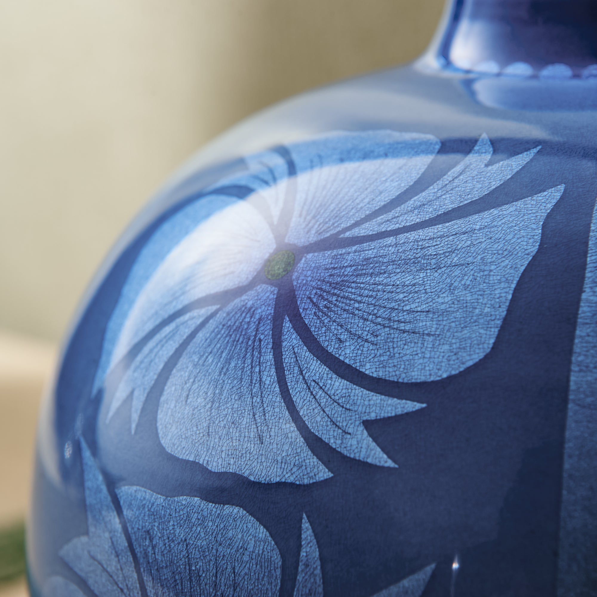 Yuri-Ginsai Pale Azure Flower Pattern Vase
