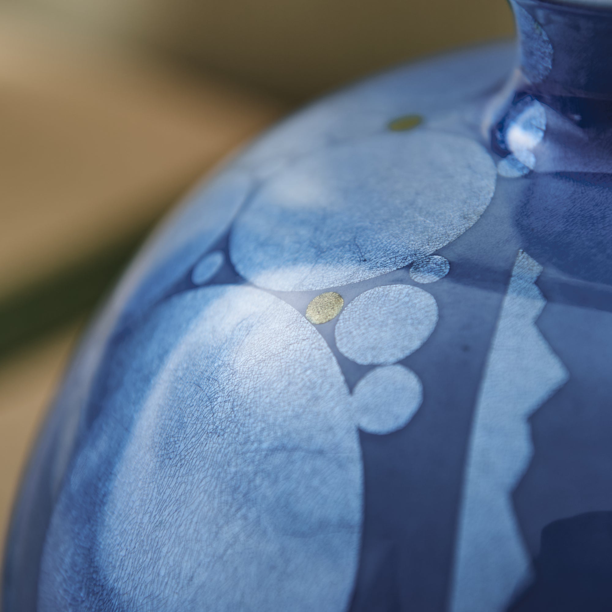 Yuri-Ginsai Pale Azure Circular Pattern Vase