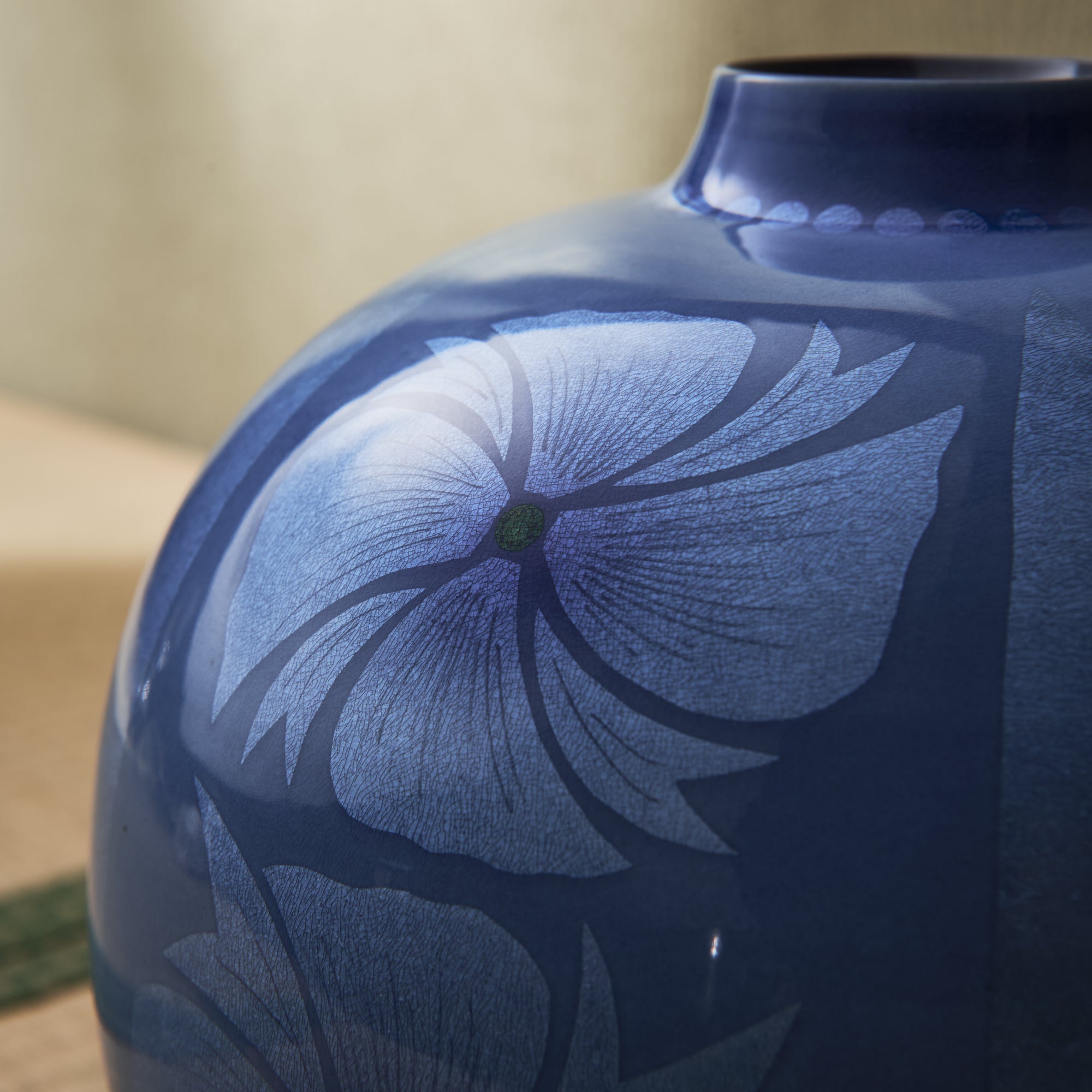 Yuri-Ginsai Pale Azure Flower Pattern Vase