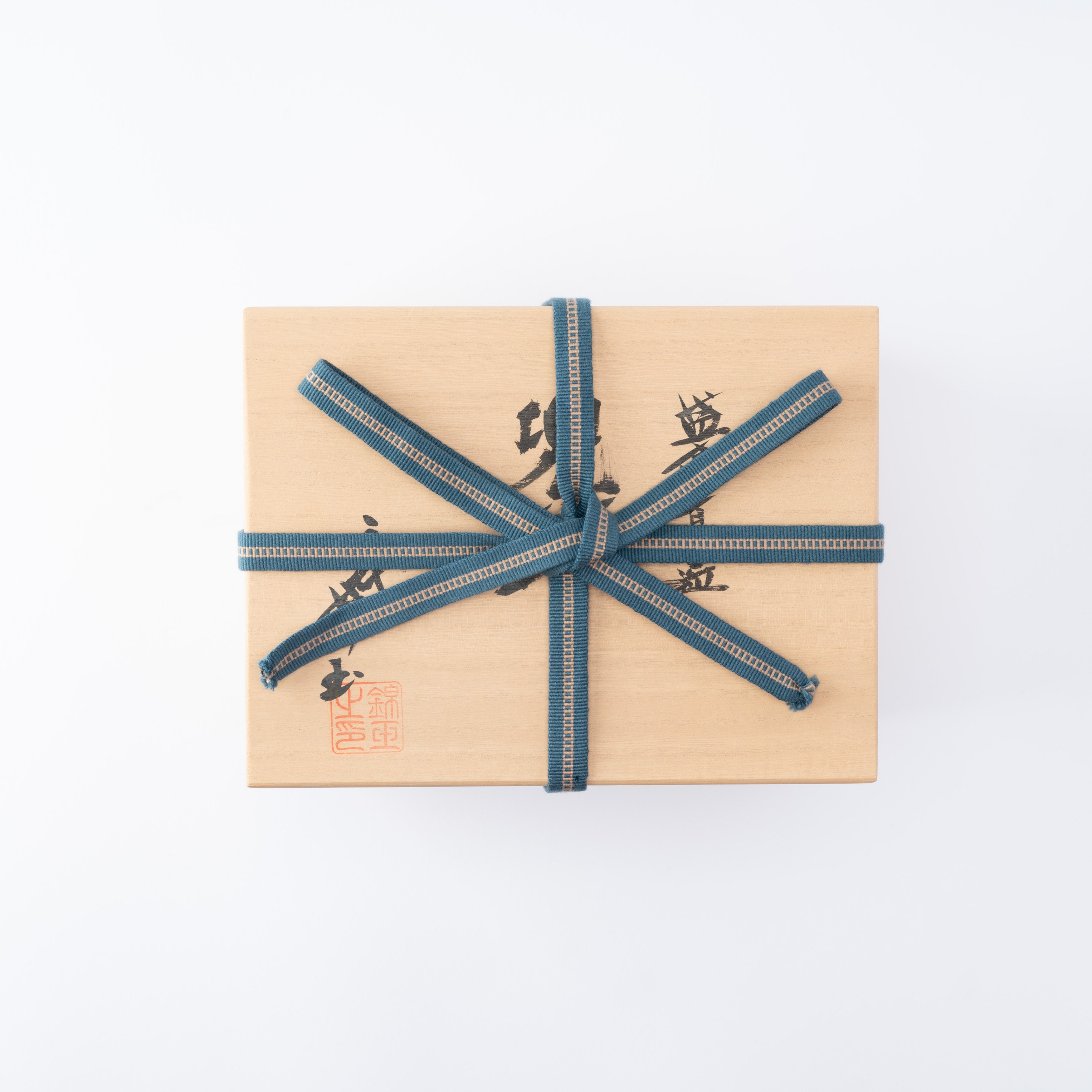 Morikin Aochibu und Shirochibu Hosoge Muster Kabuto Samurai Helm Ornament