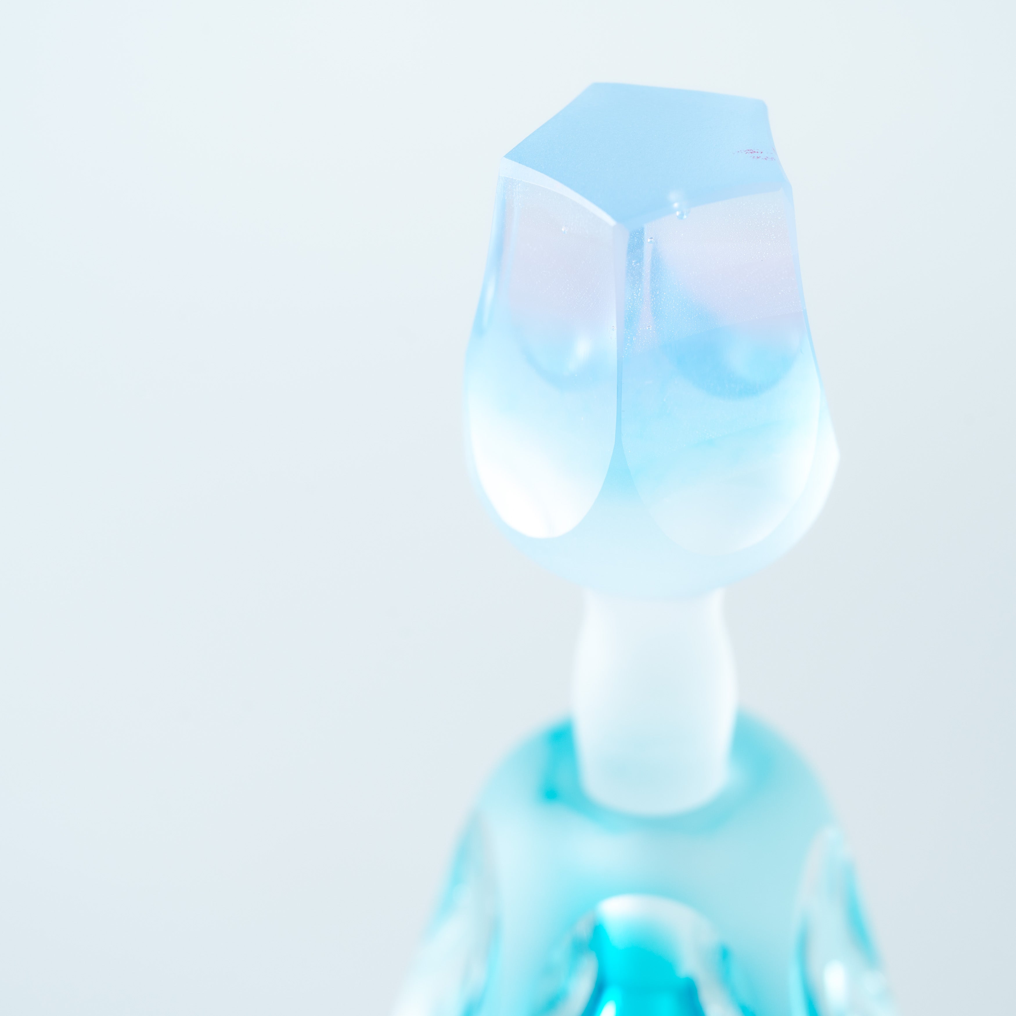 Erinnerungen an die Farben des Himmels Blau Parfümflasche