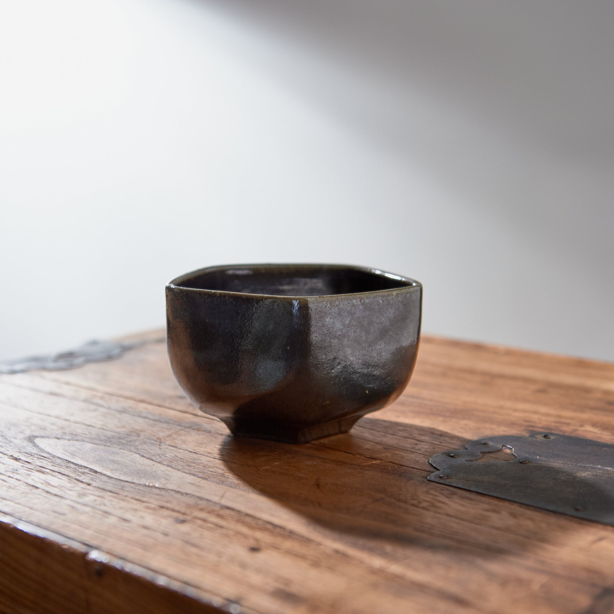 Hikidashi-Guro Five-Sided Matcha Bowl
