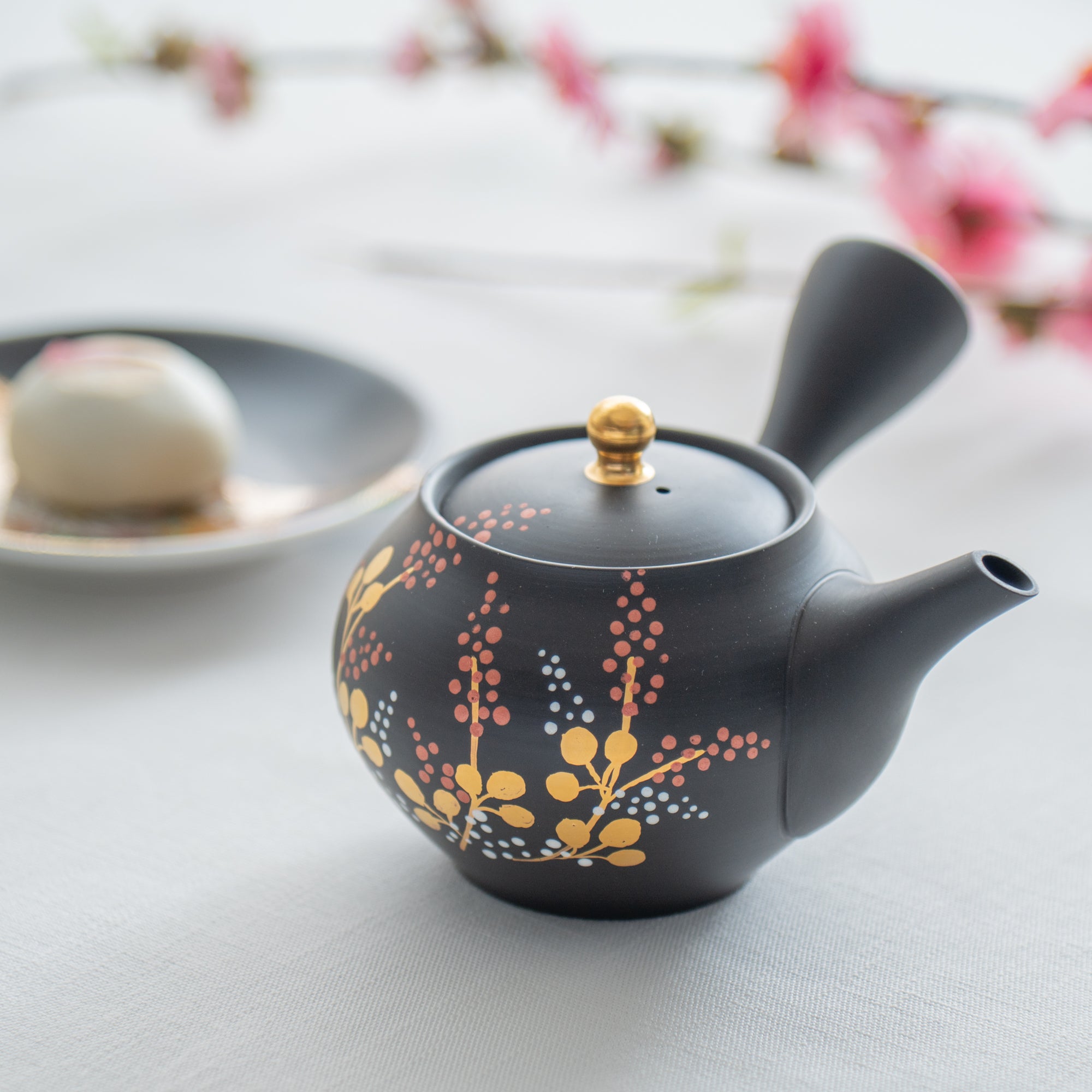 Black Clay Bush Clover Japanese Teapot