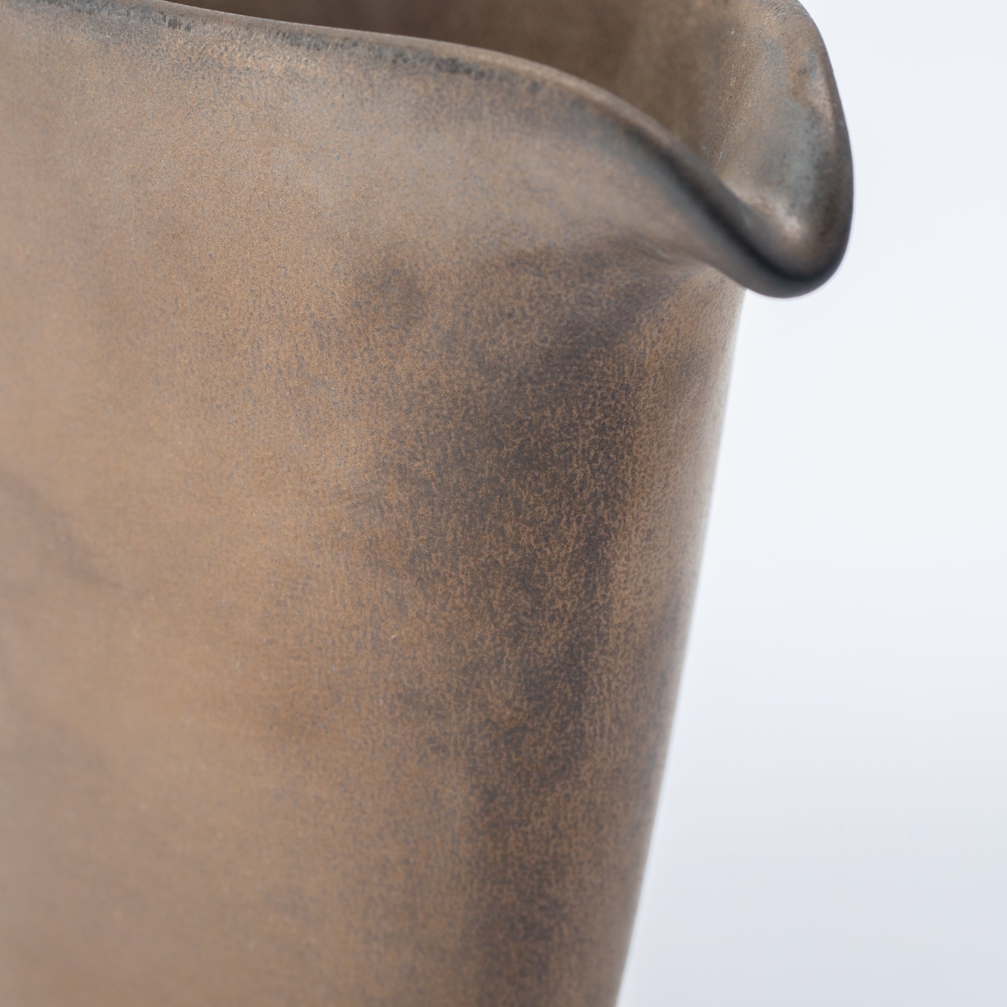 Soporte para salsa y utensilios con glaseado terroso