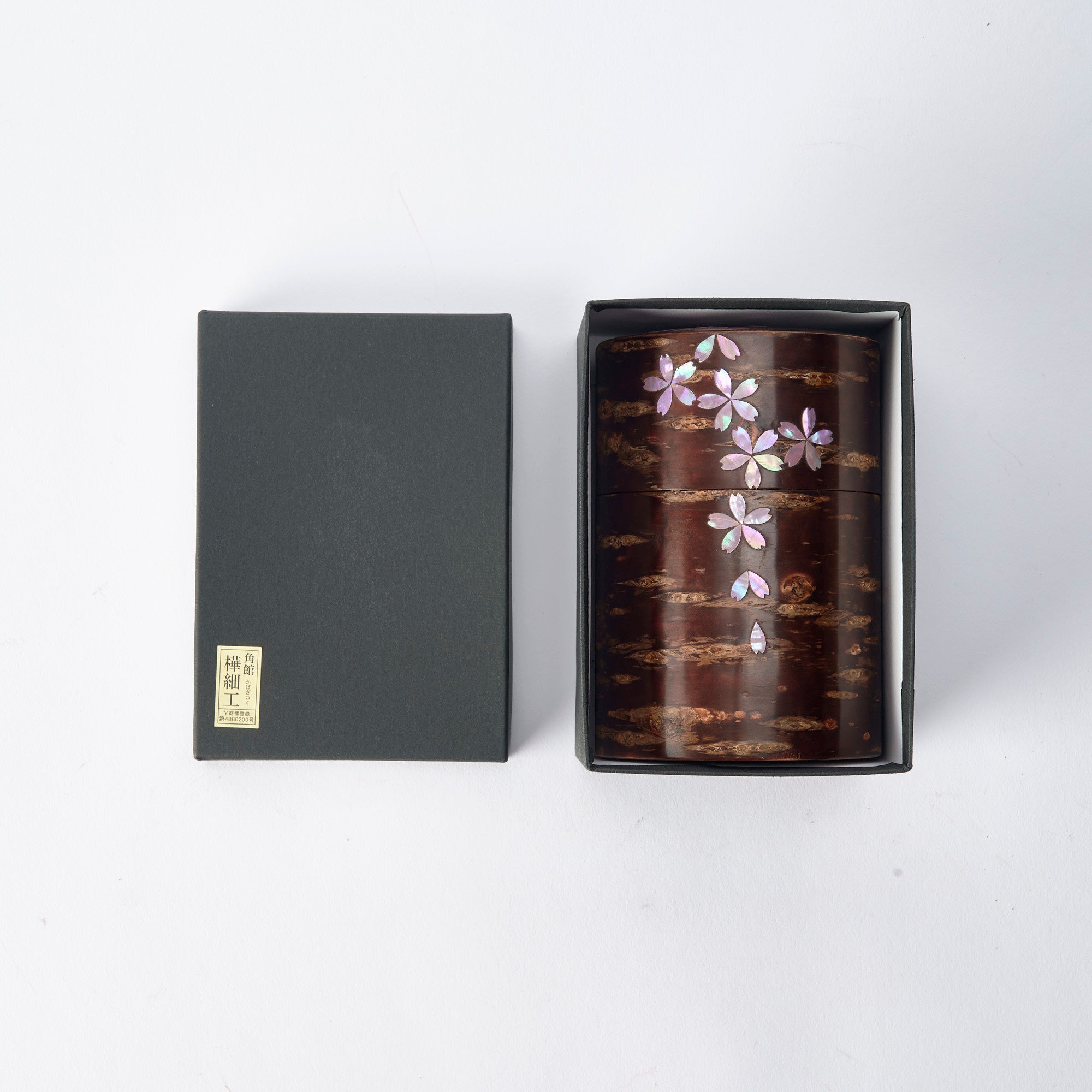 Recipiente para té Sakura Fubuki con incrustaciones de concha rosa