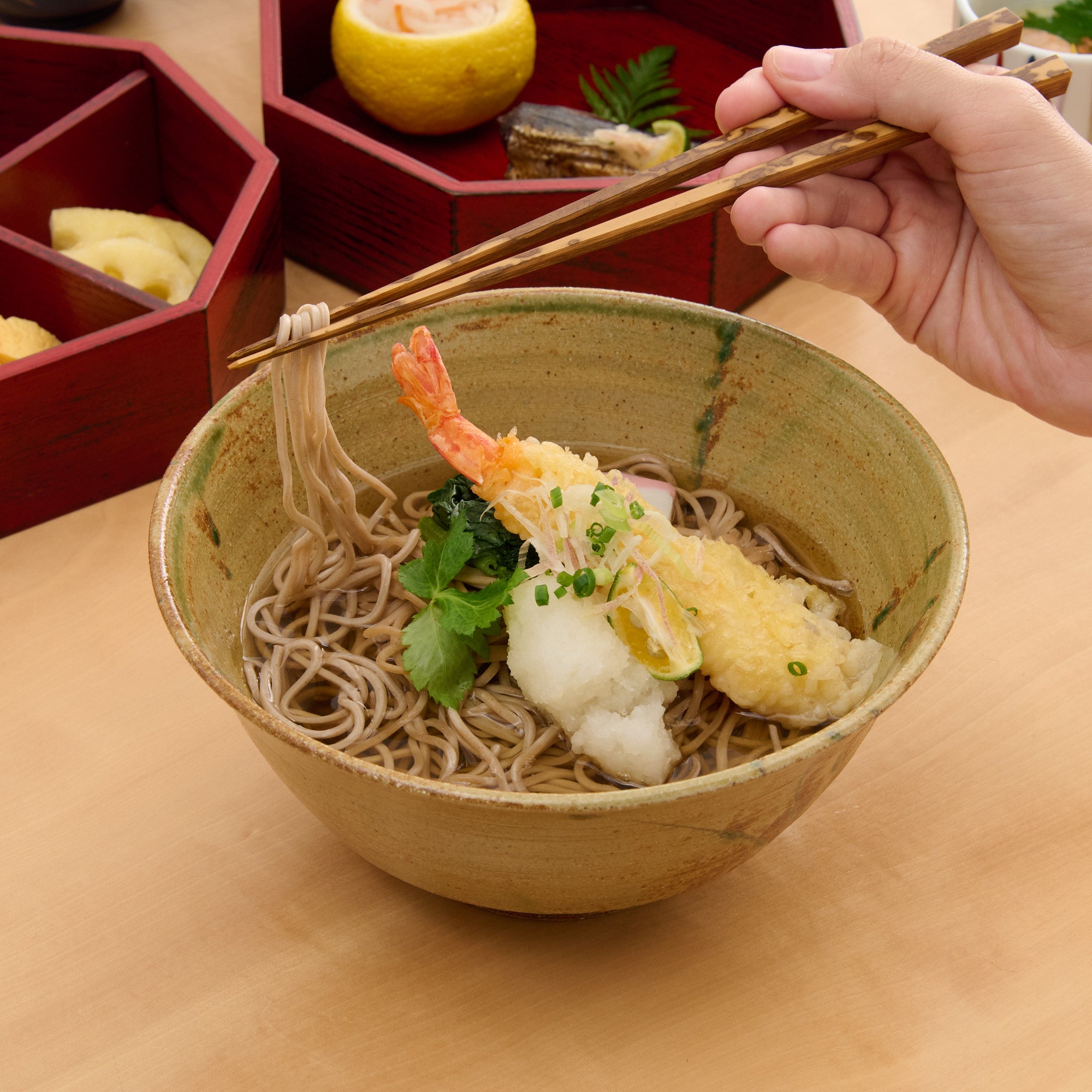 Brown Water Plant Ramen Bowl M
