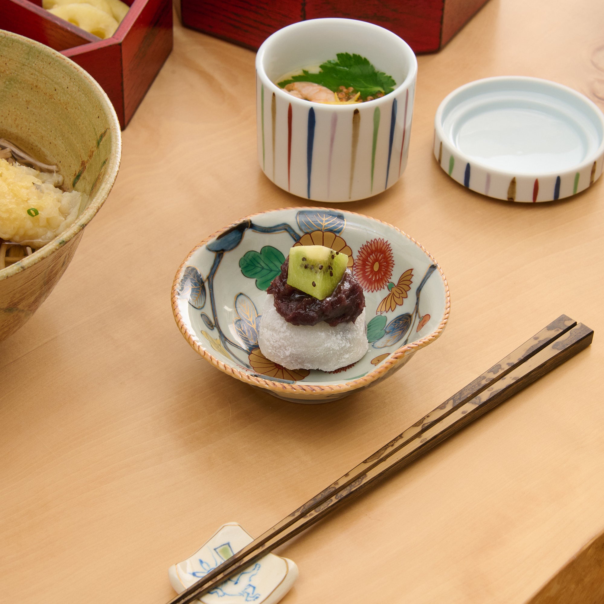Old Imari Chrysanthemum Kobachi Small Bowl