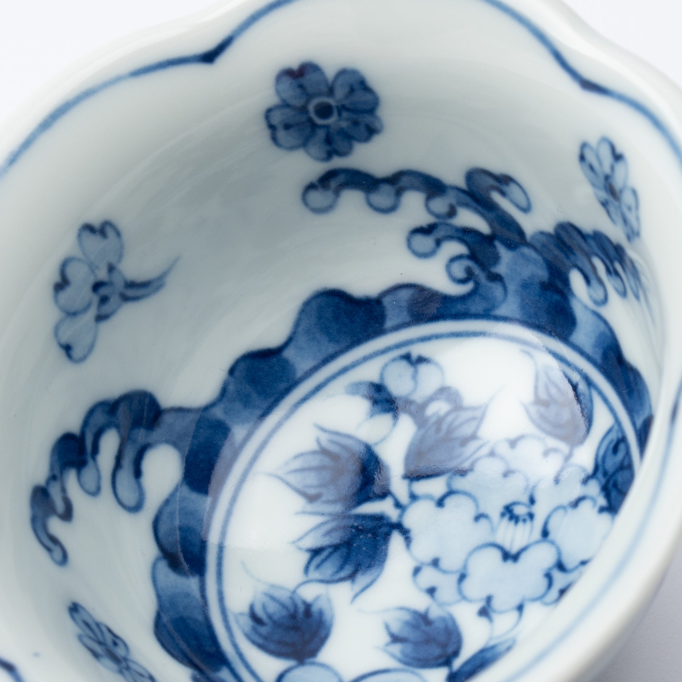 Petaled Rim Peony Kobachi Small Bowl