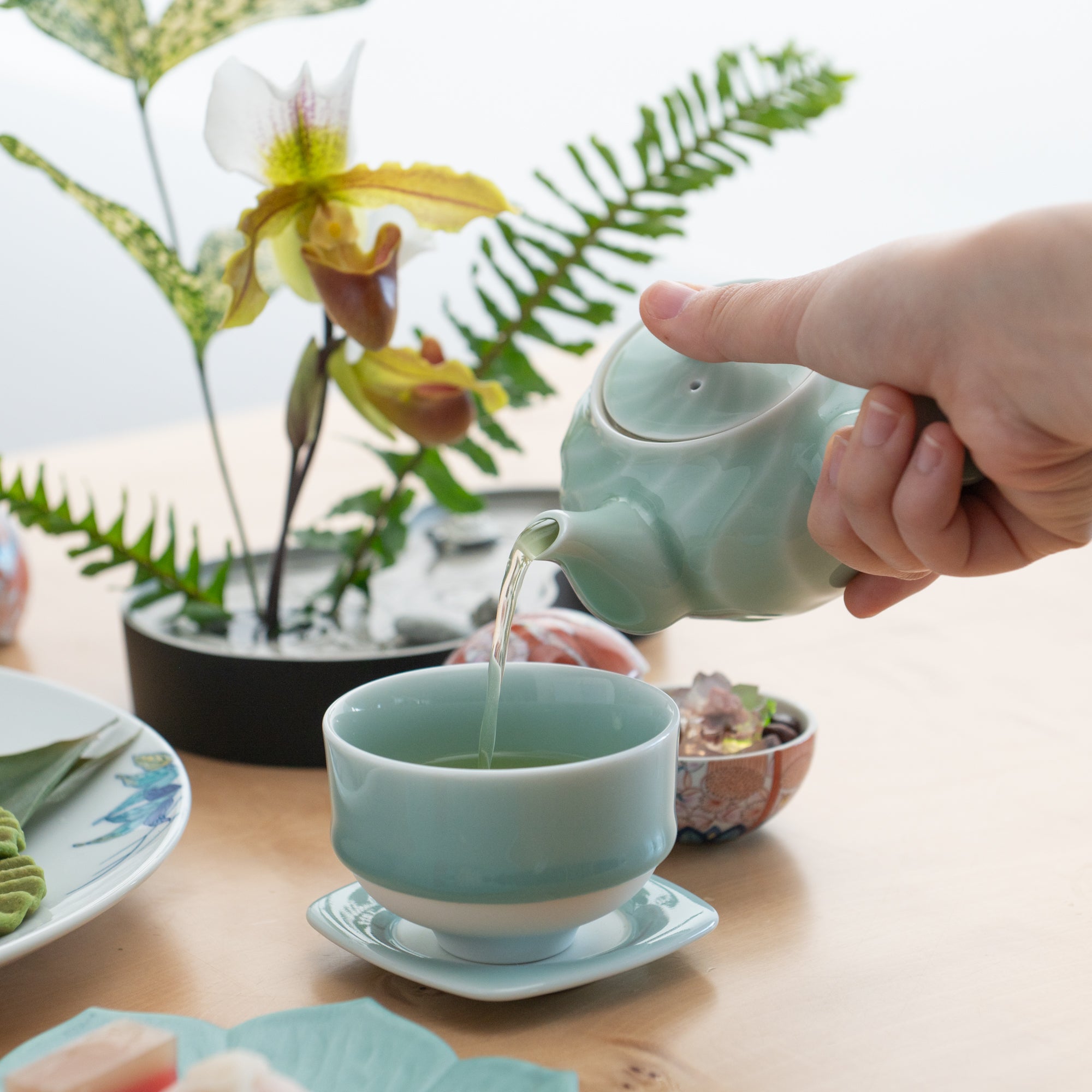 Twist Pattern Celadon Japanese Teapot