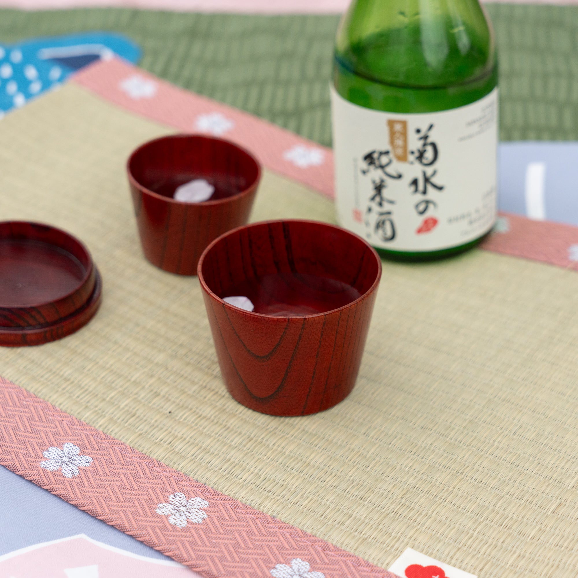 Travel Zelkova Yamanaka Lacquerware Guinomi Sake Cup Set