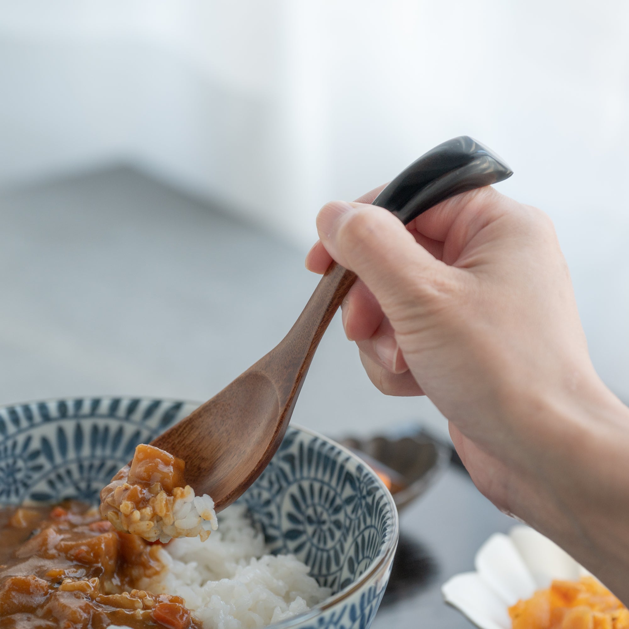 Curved Lacquered-Handle Ramen Spoon