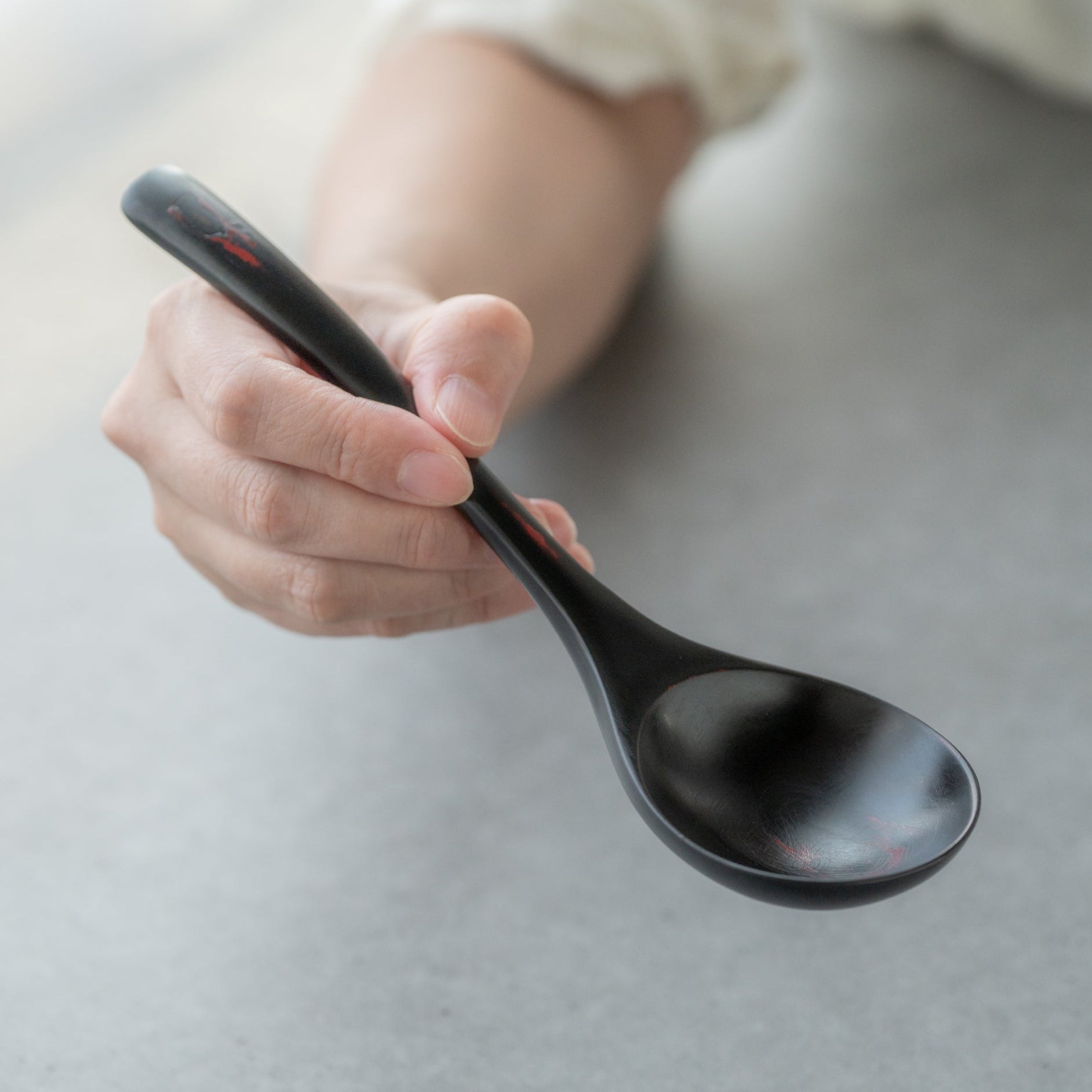 Round Lacquered Ramen Spoon