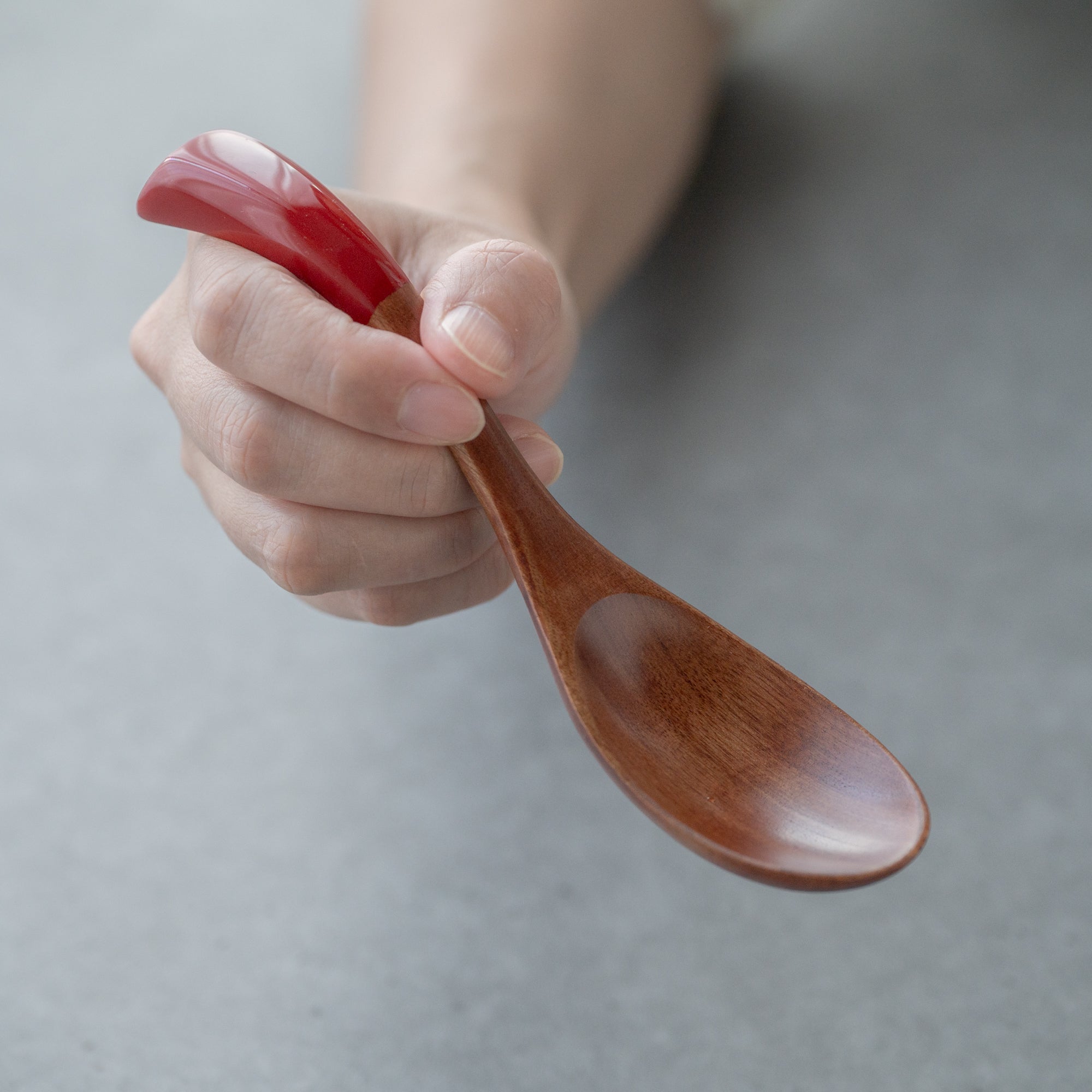 Curved Lacquered-Handle Ramen Spoon
