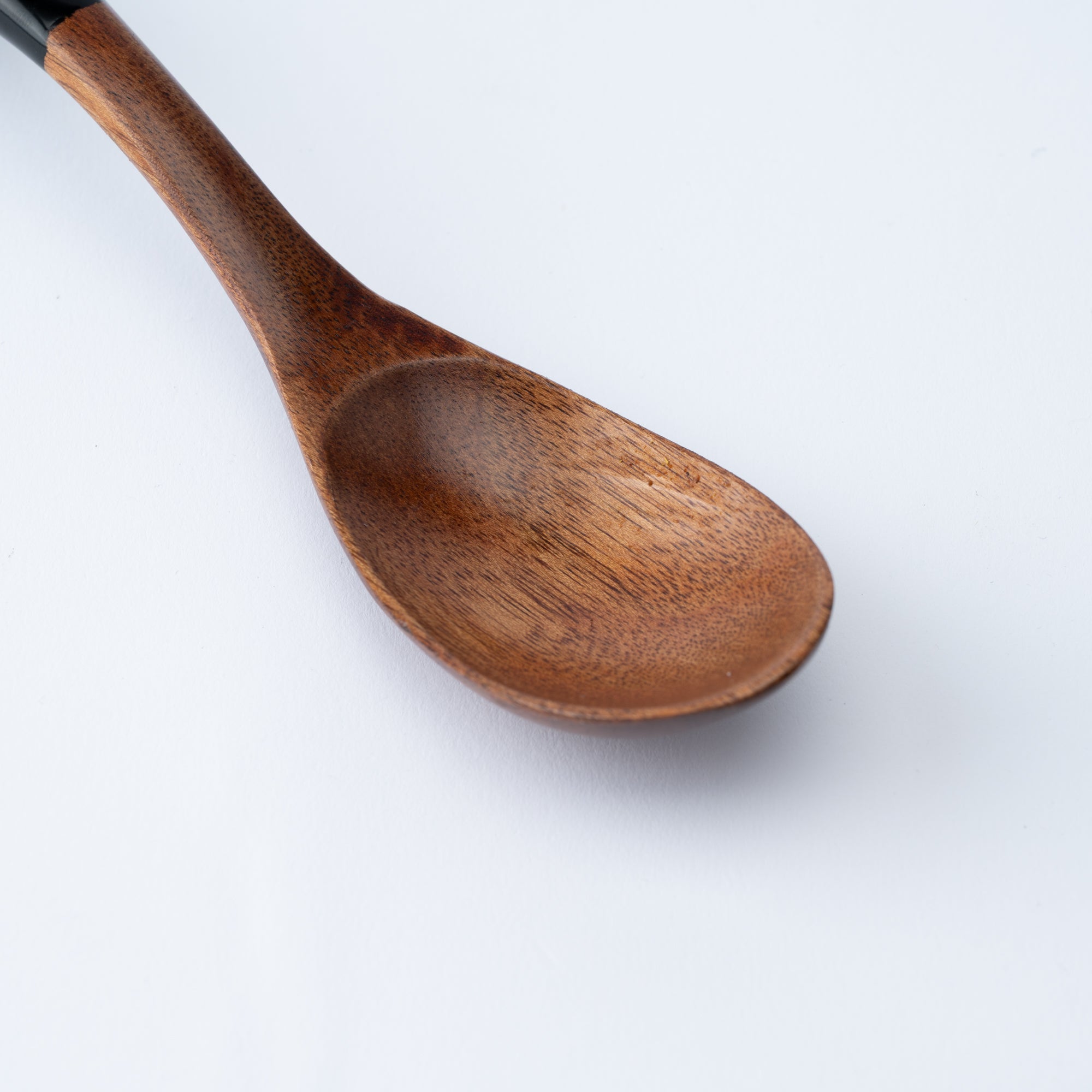 Curved Lacquered-Handle Ramen Spoon