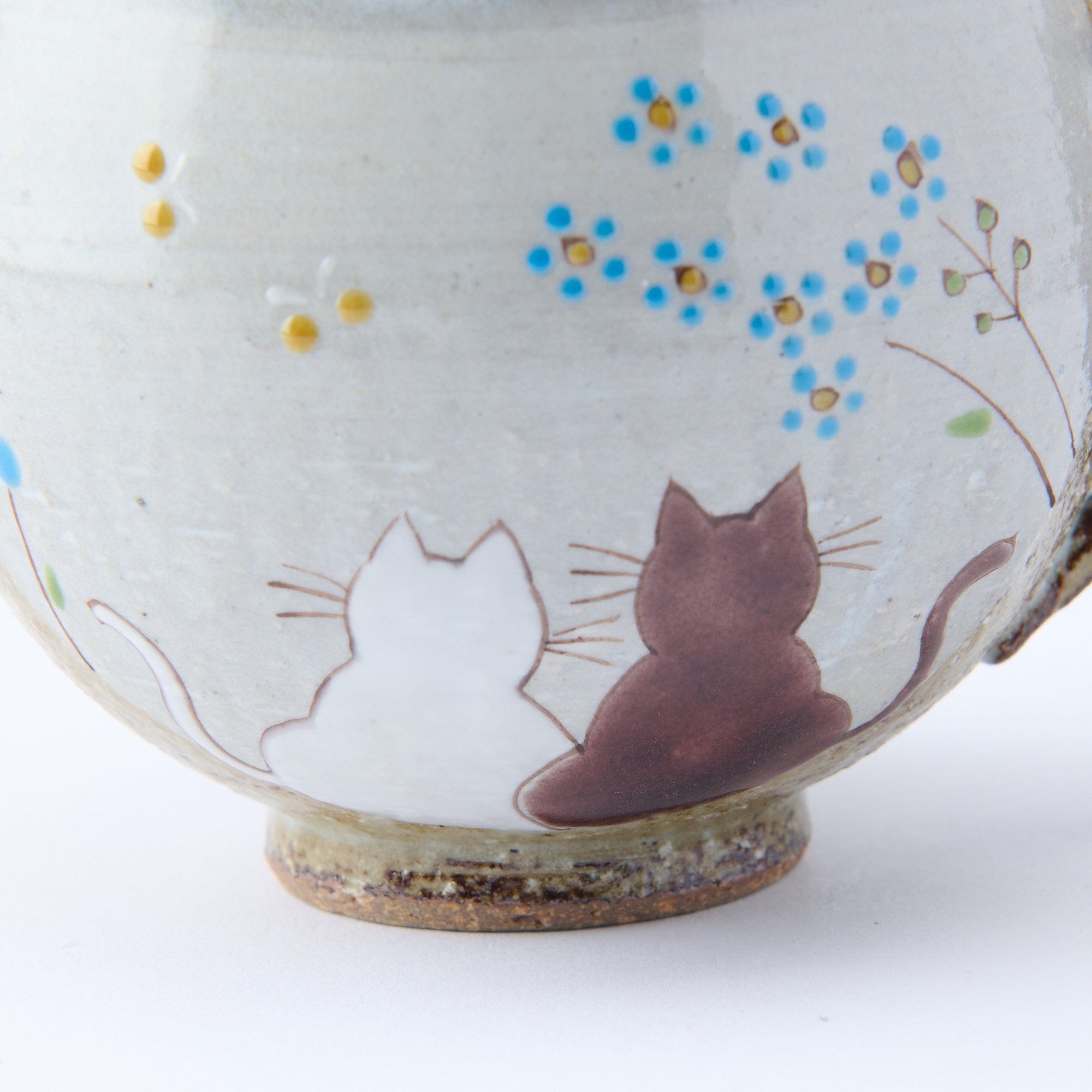 Animals in Sunny Spot Round Mug