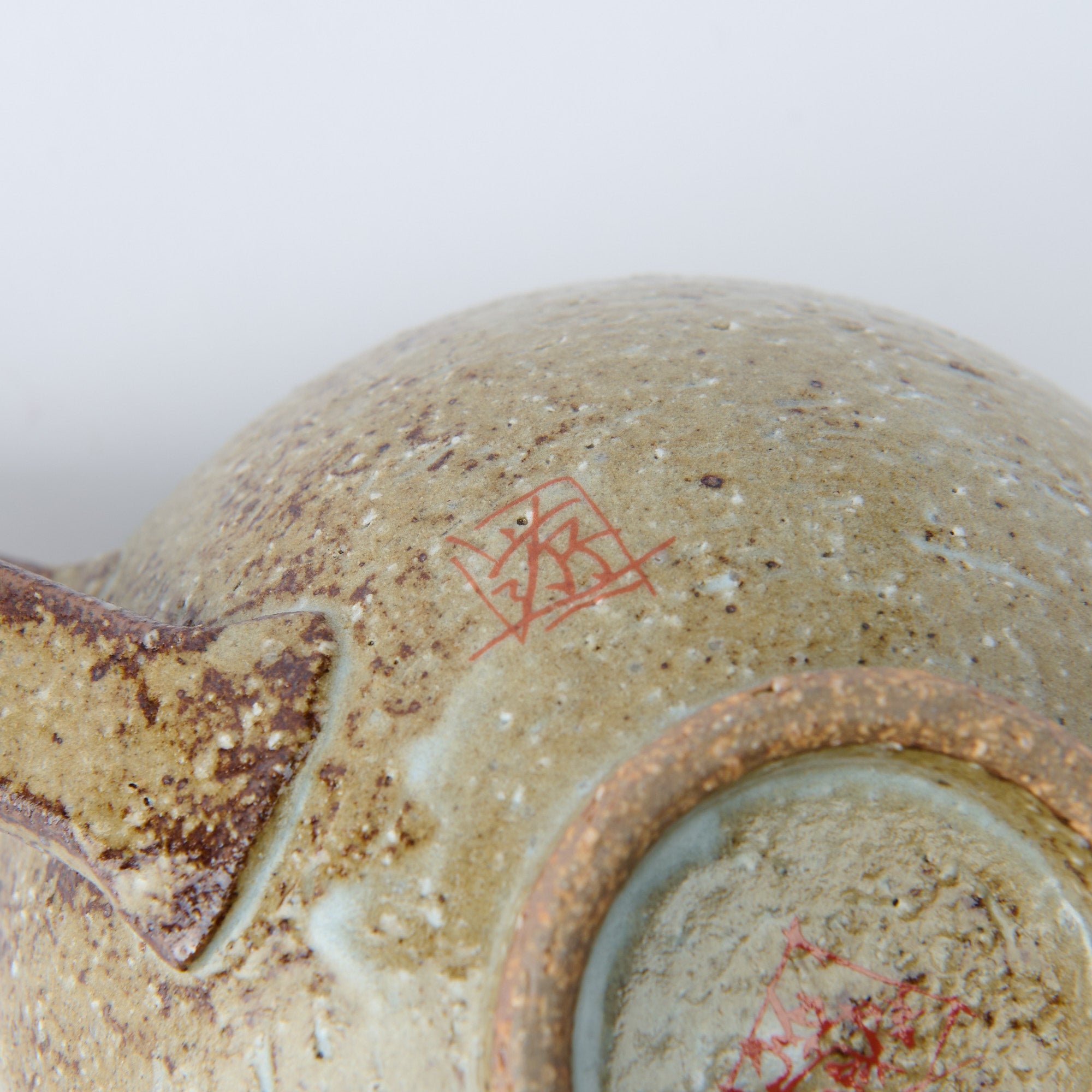 Animals in Sunny Spot Round Mug