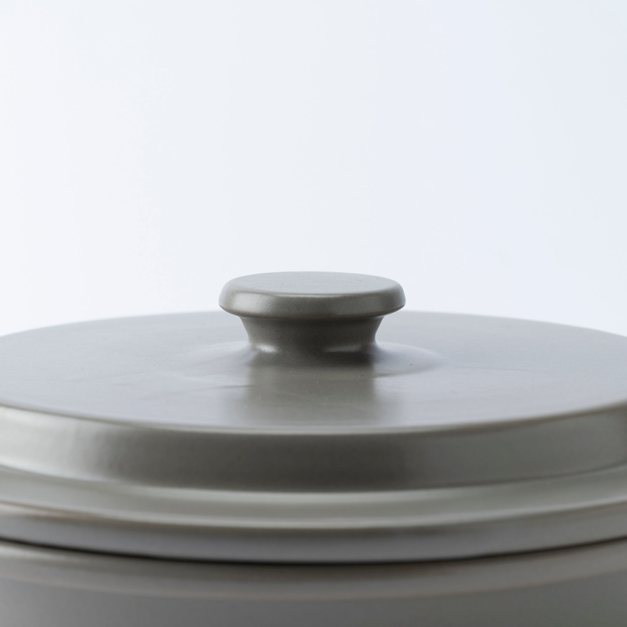 PETARI Shallow Donabe Pot 9.4 IN