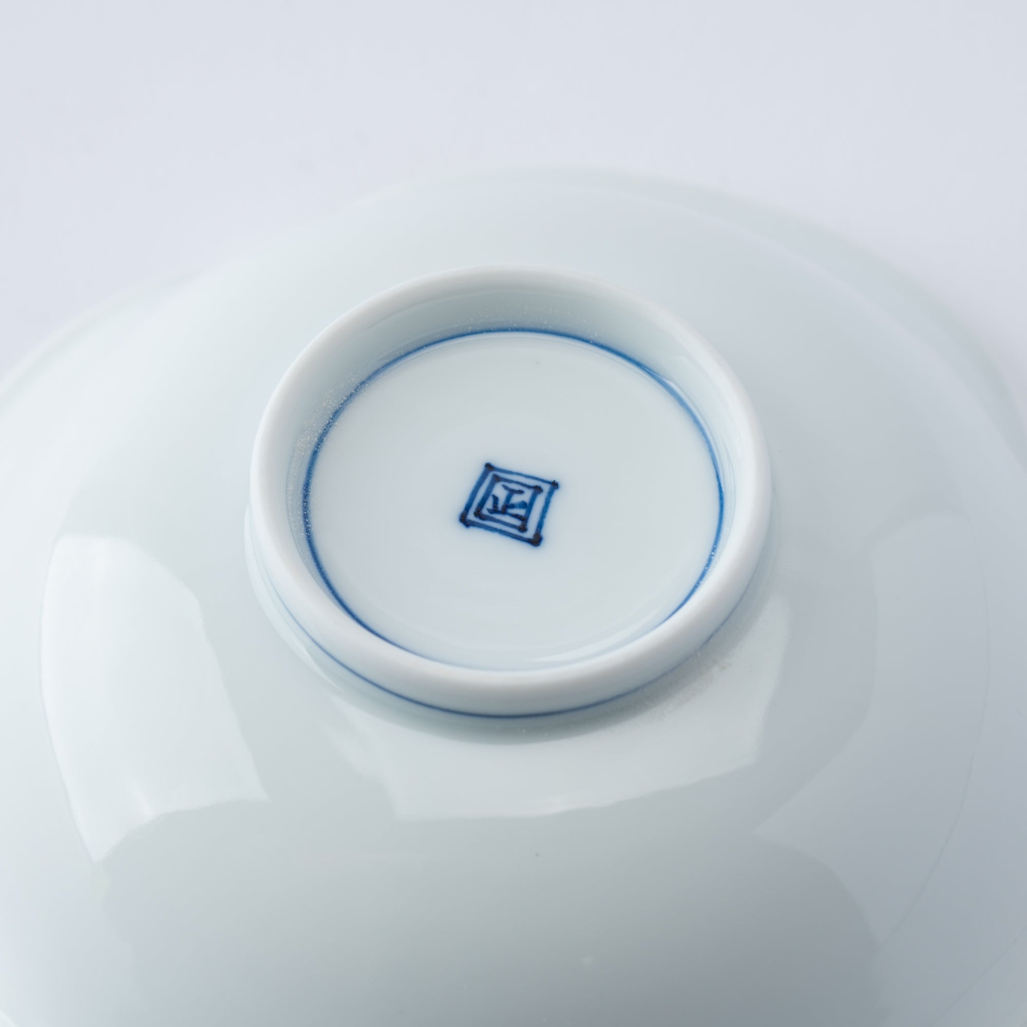 Tazón pequeño de kobachi de granada