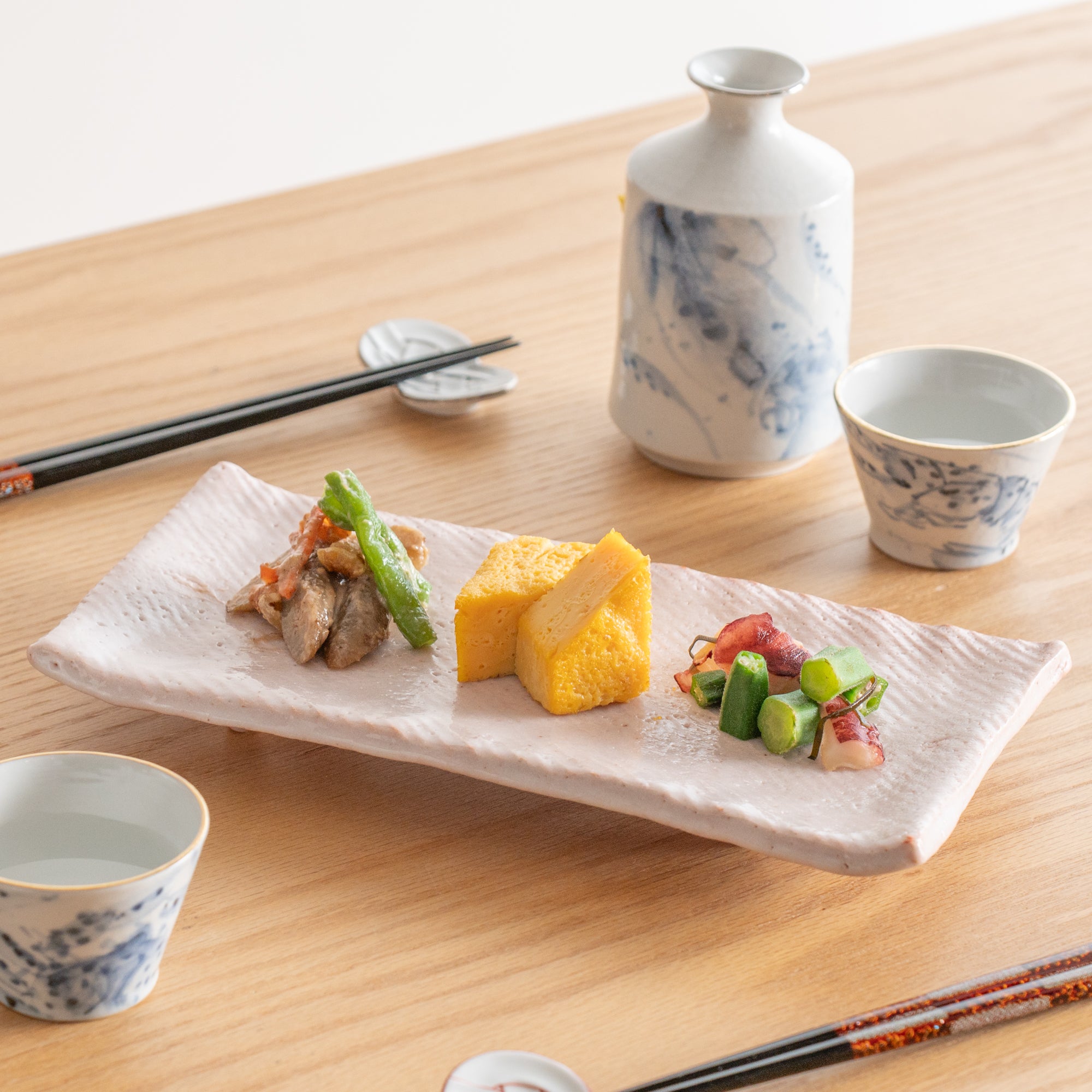 Shino Blush Footed Rectangle Dinner Plate