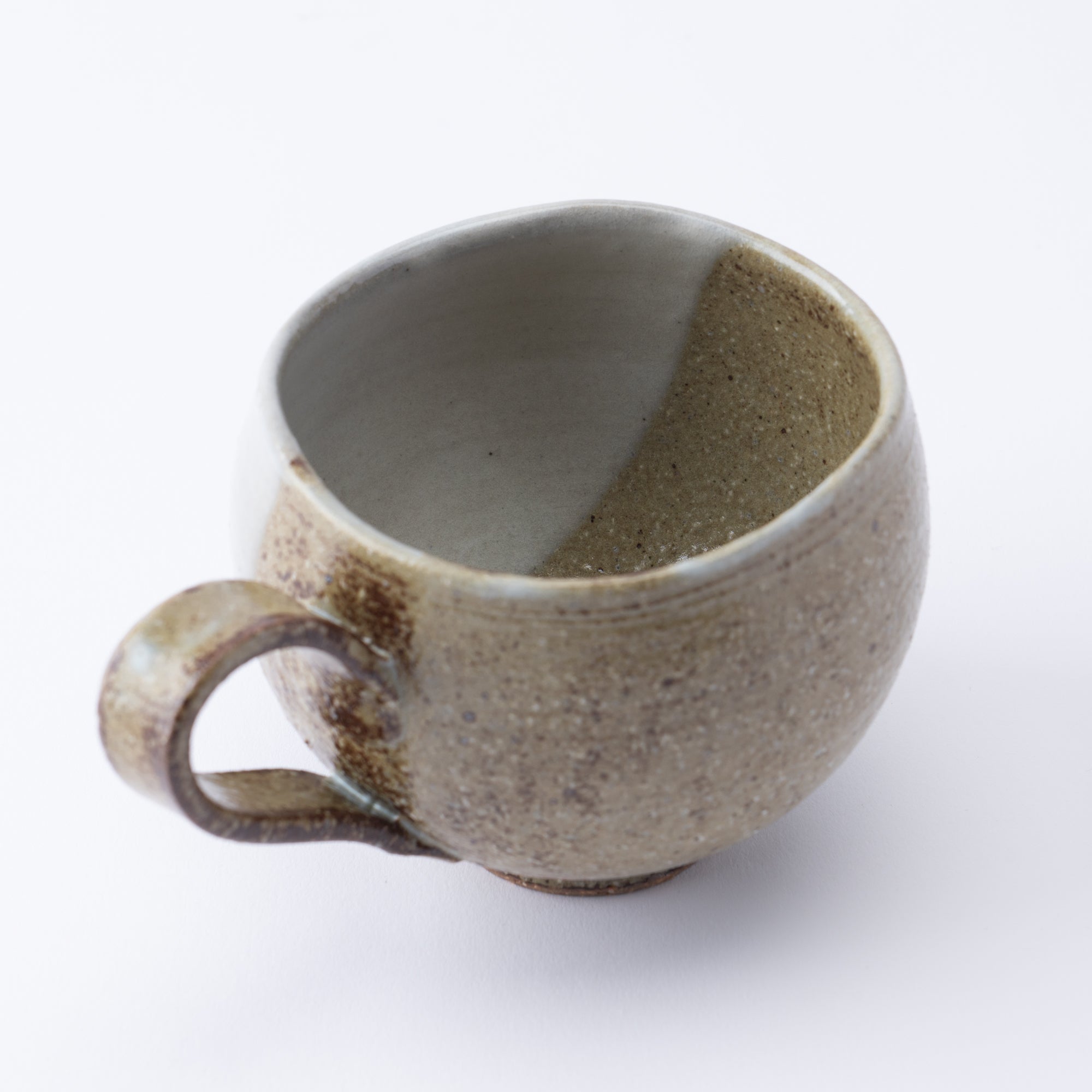 Animals in Sunny Spot Round Mug