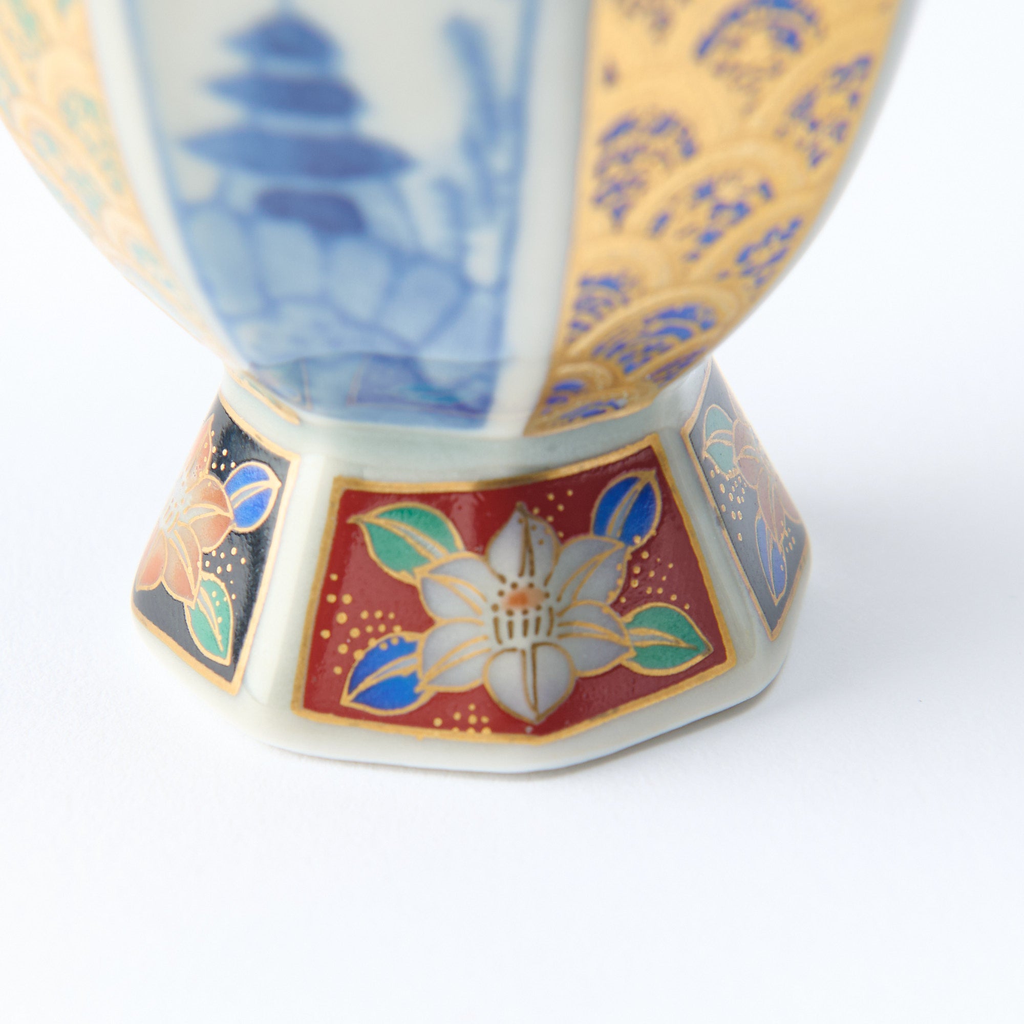 Antiguo juego de sake Imari Kinrande