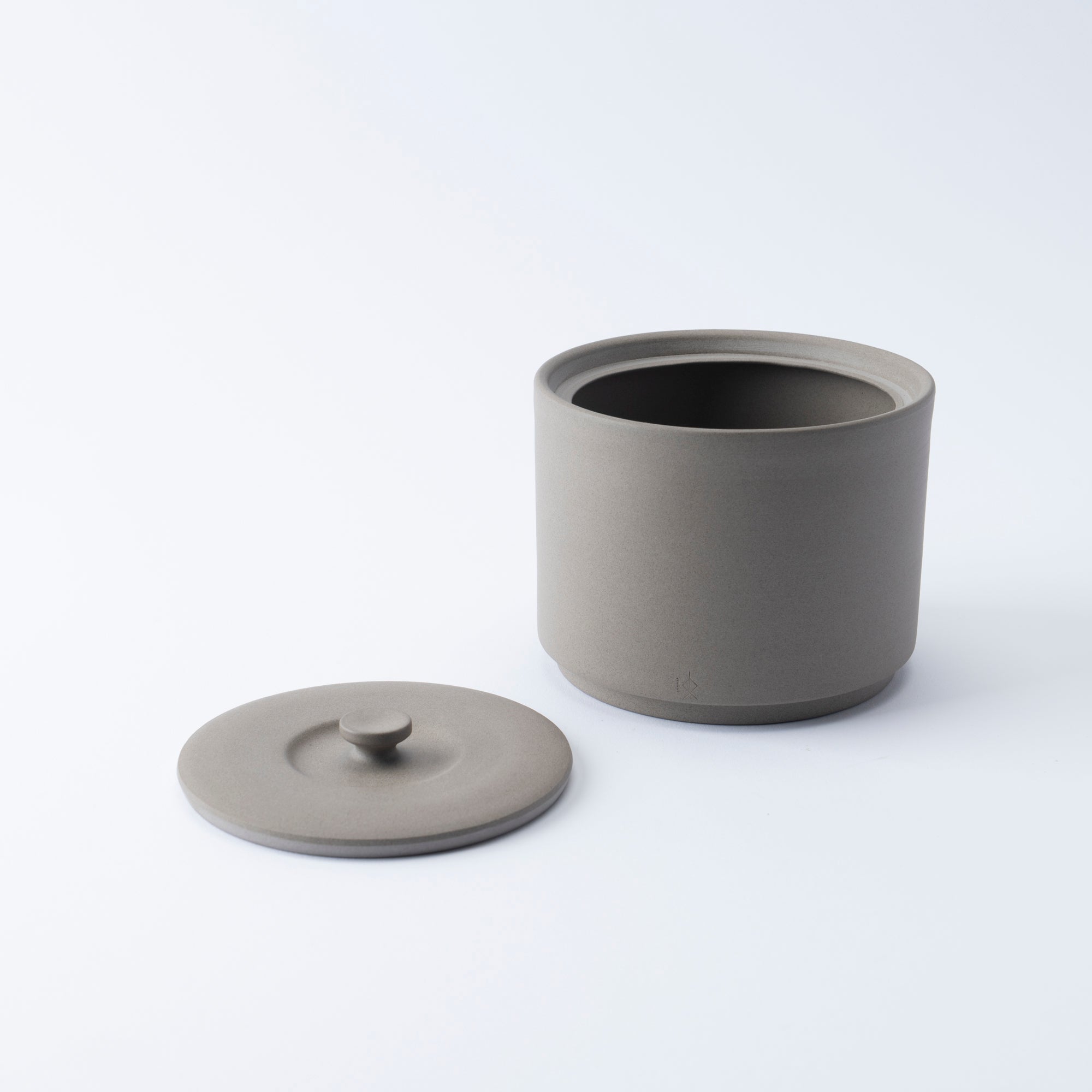 IROIRO Tea Canister 23.7 fl oz