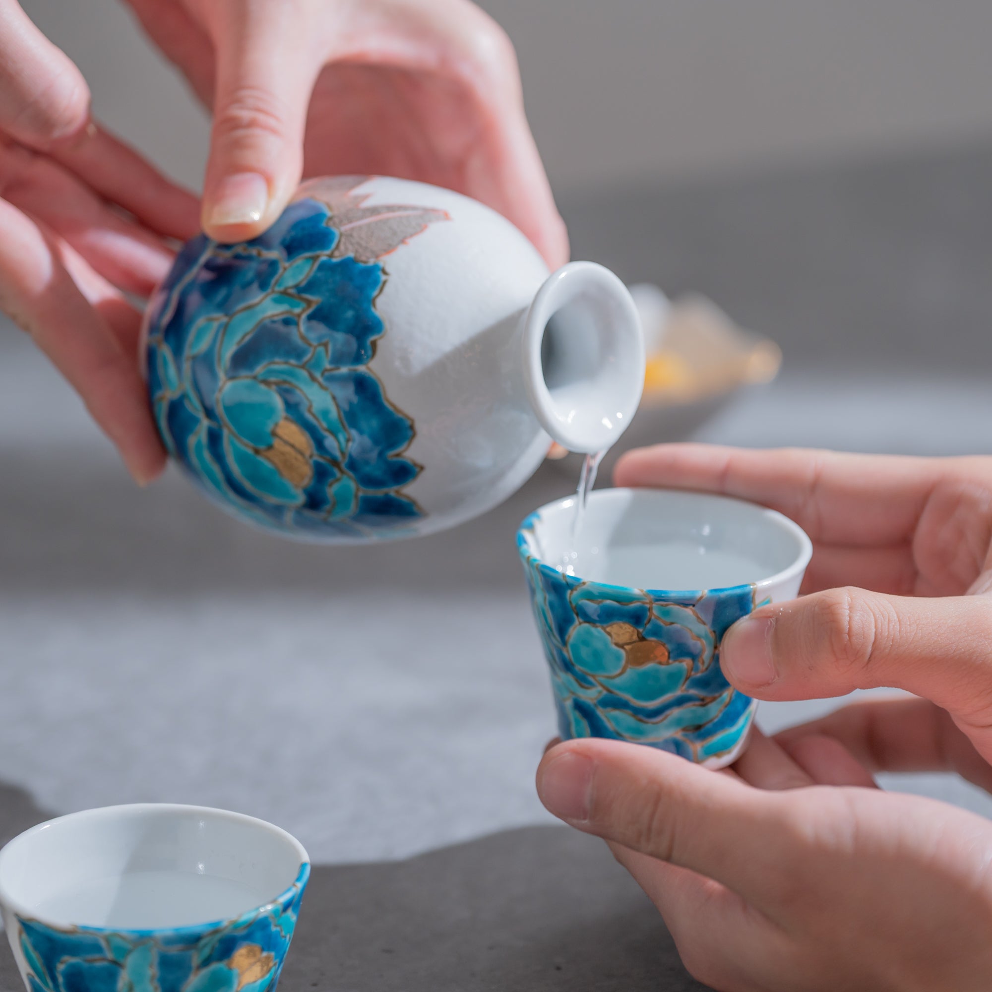 Blue Peony Sake Set