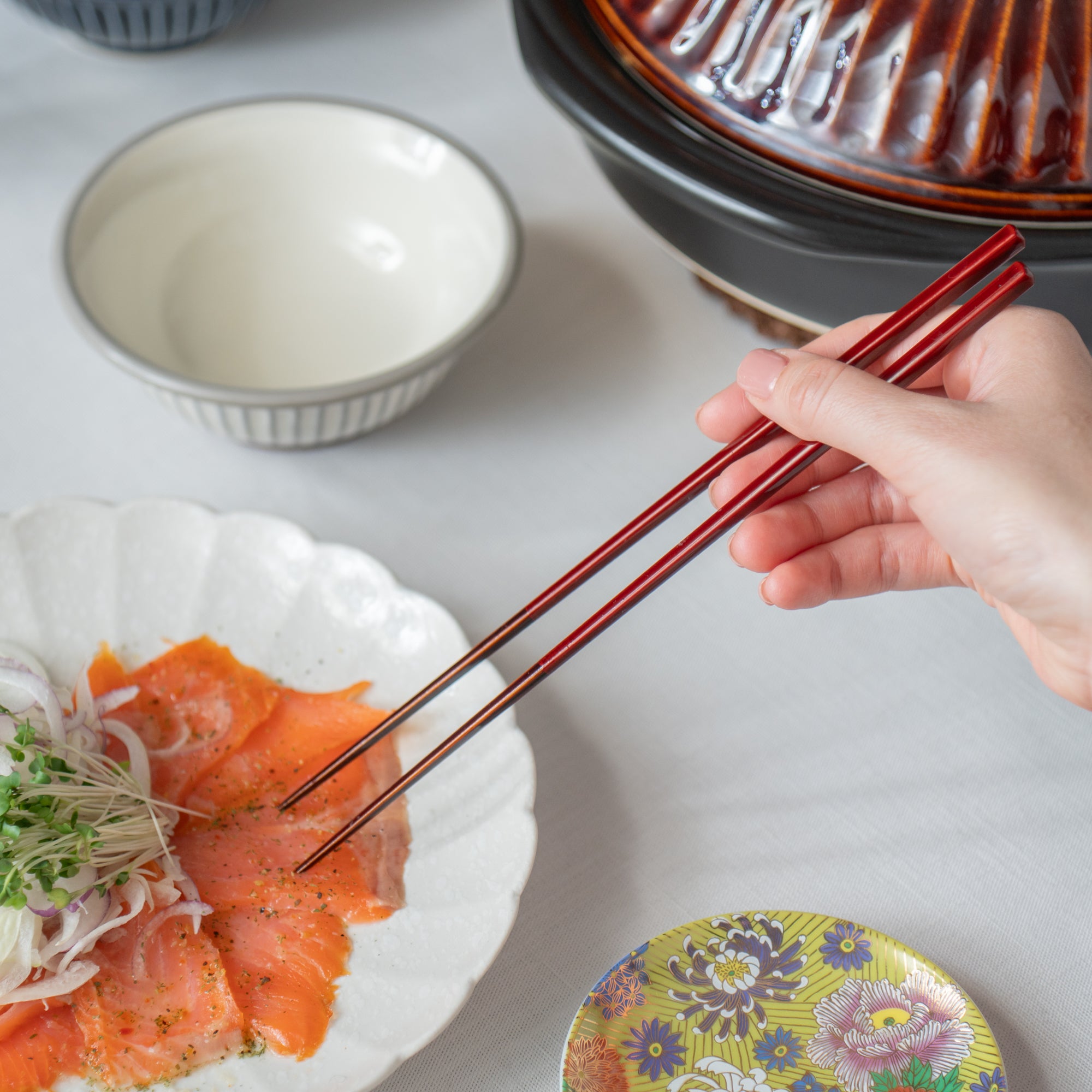 Gentle Glow Bamboo Chopsticks with Chopstick Rest