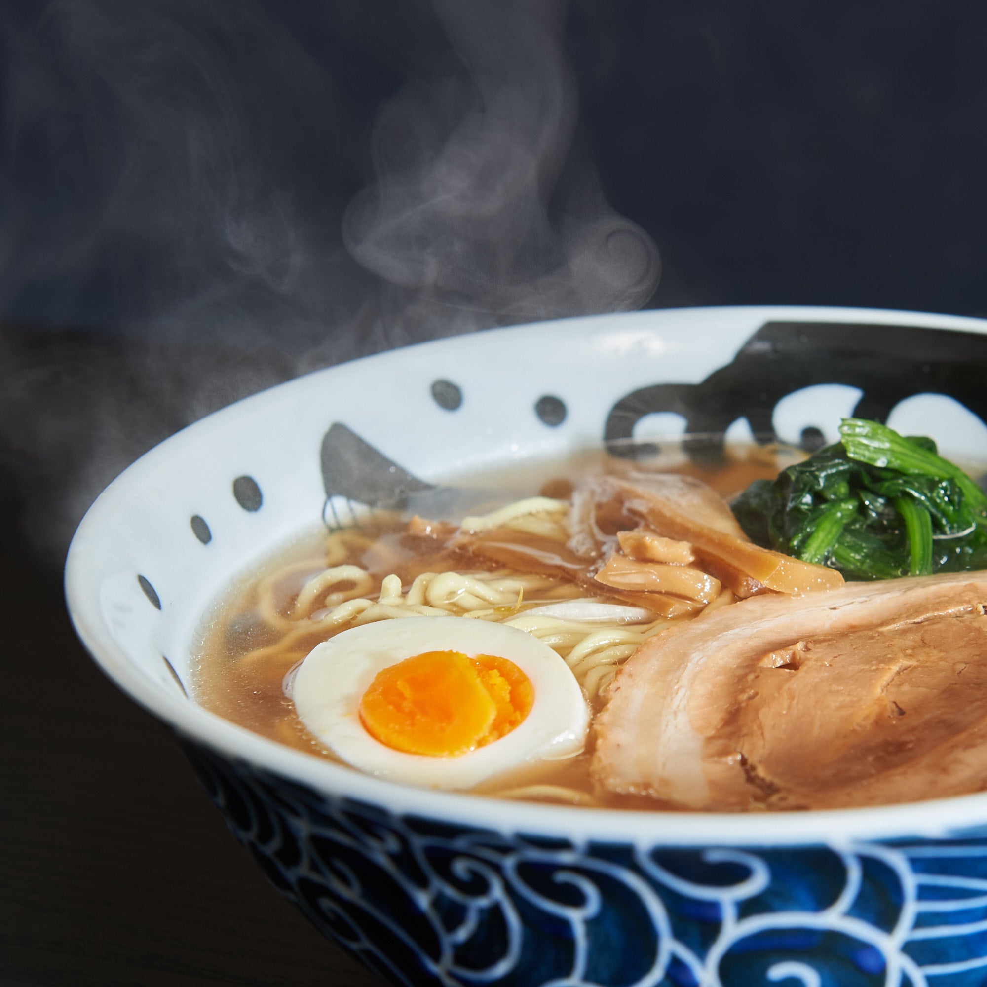 Tazón de ramen con estampado de ballena de 8,1 pulgadas
